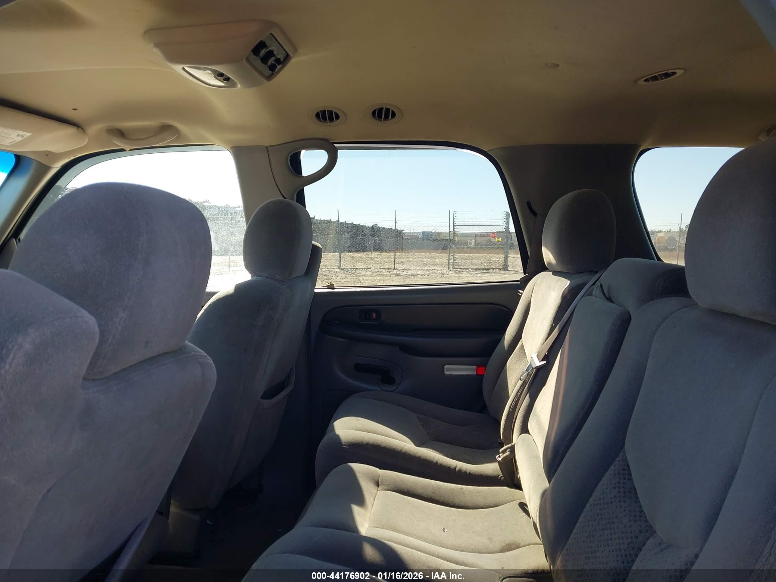 CHEVROLET TAHOE image 8
