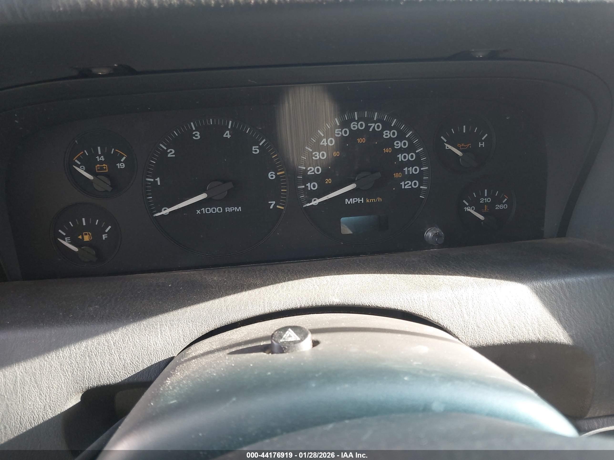JEEP GRAND image 7
