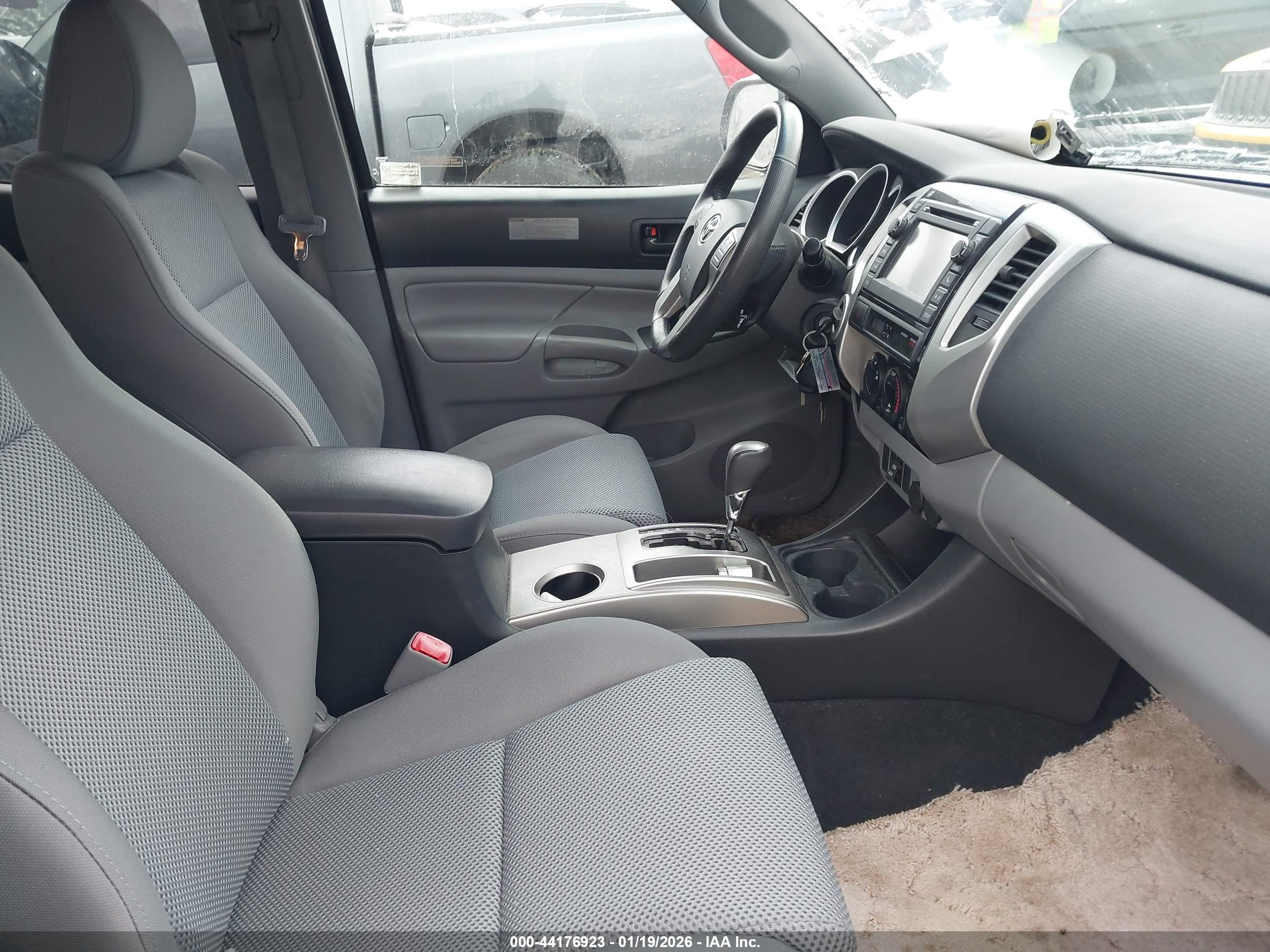 TOYOTA TACOMA image 5