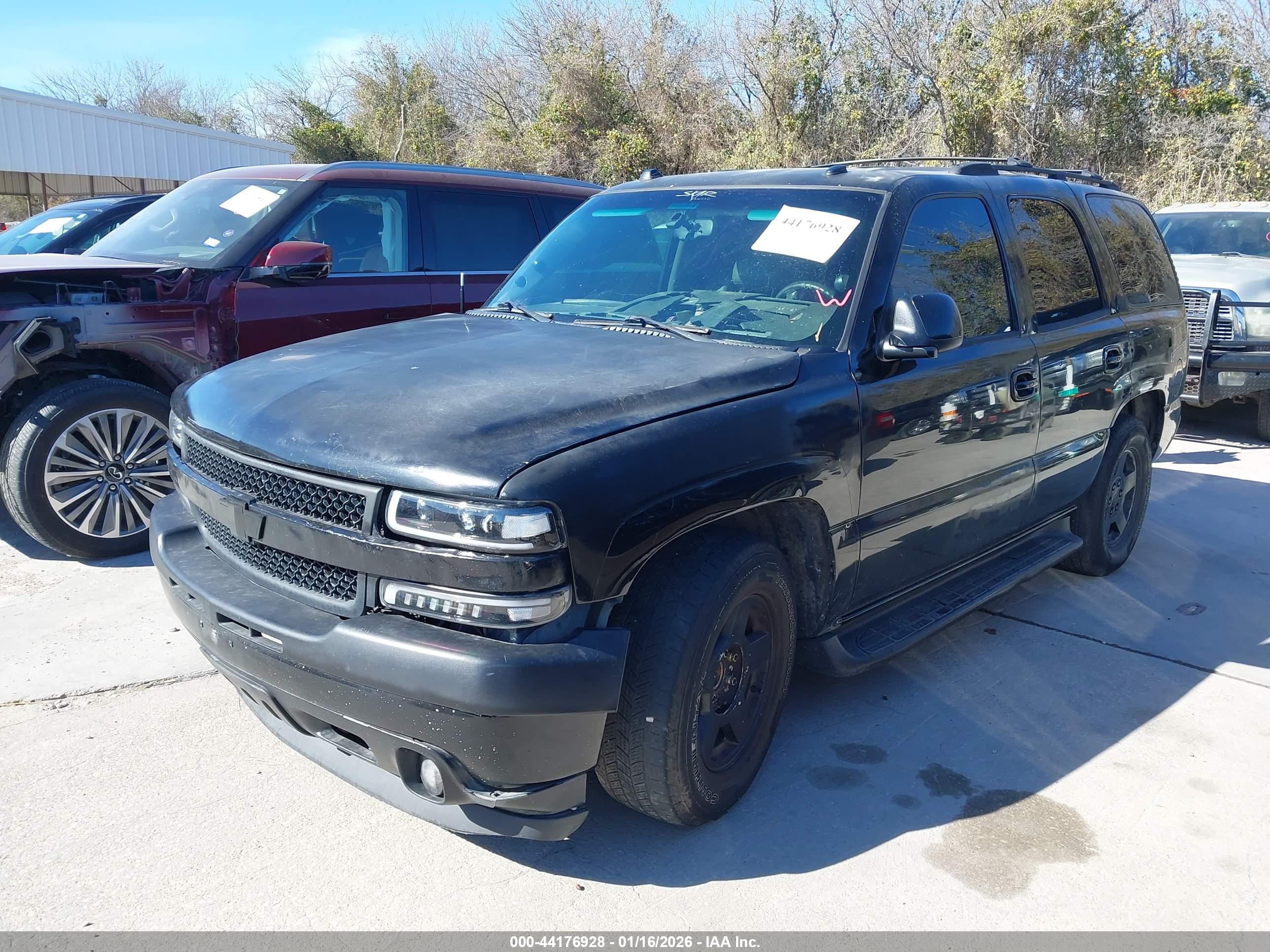 CHEVROLET TAHOE image 2