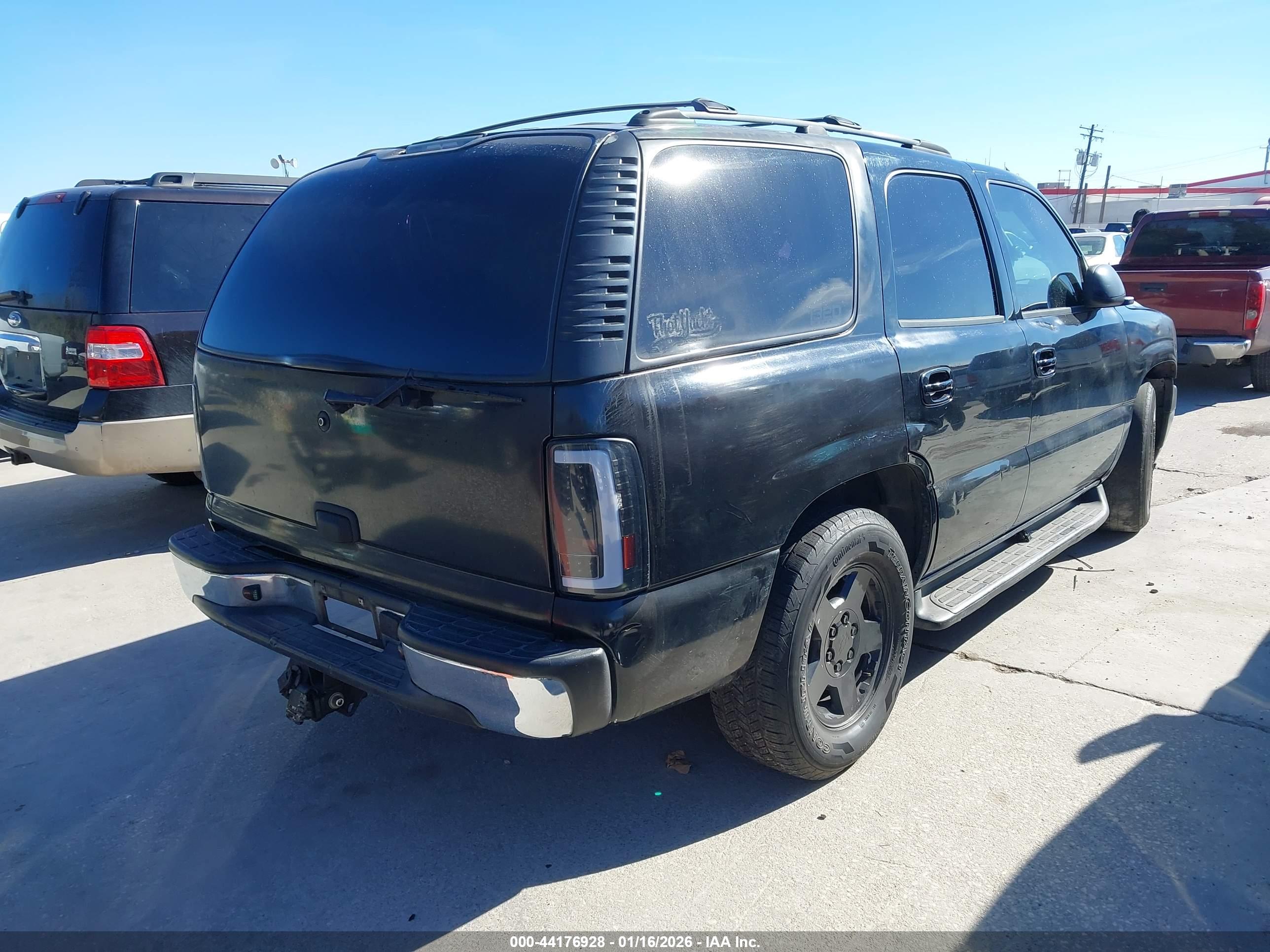 CHEVROLET TAHOE image 4