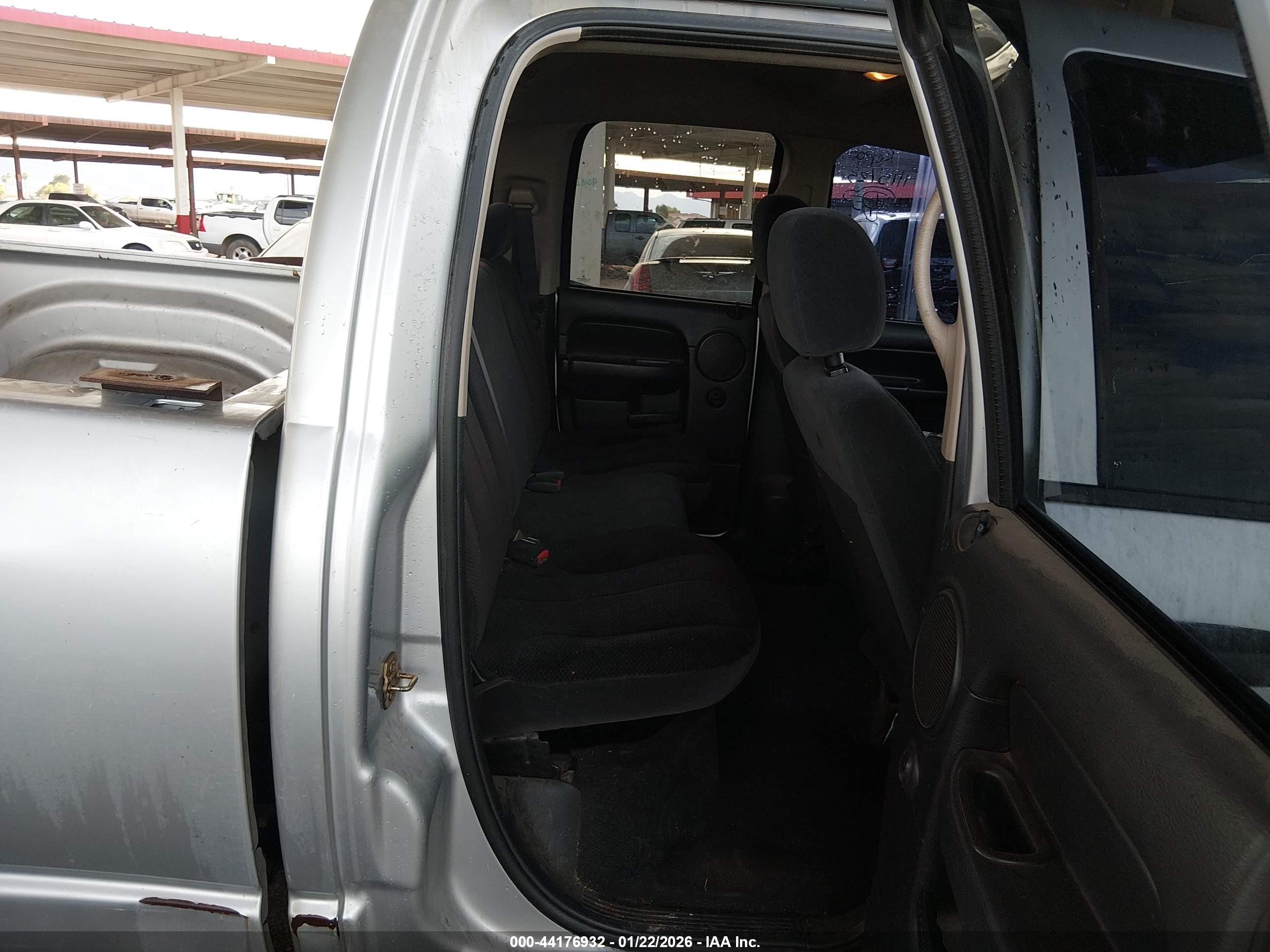 DODGE RAM image 8