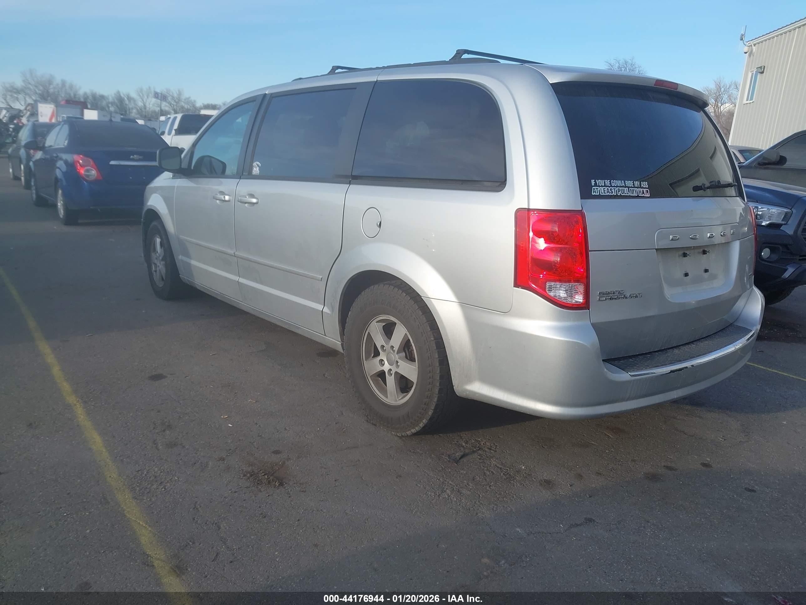 DODGE GRAND image 3