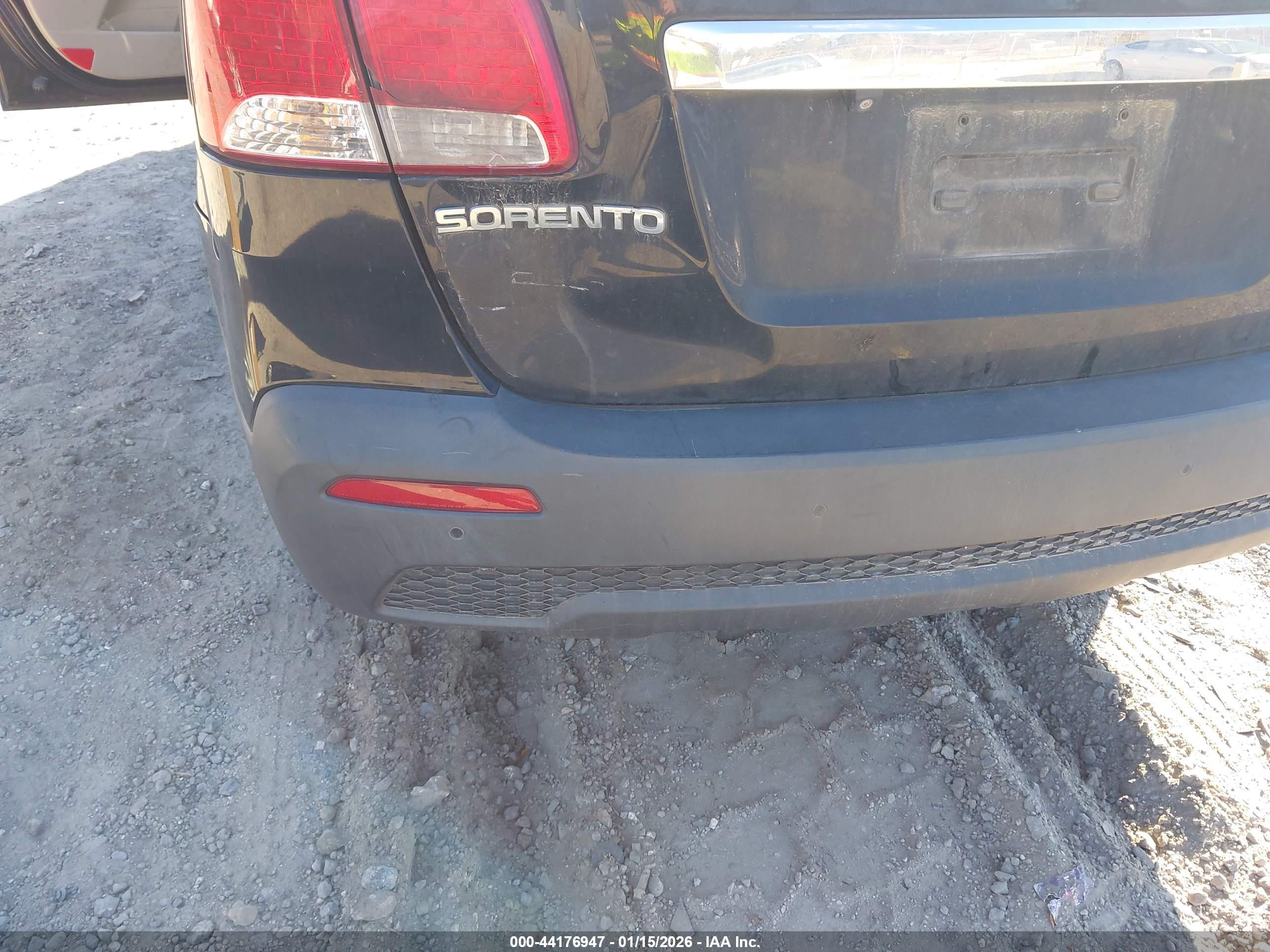 KIA SORENTO image 6