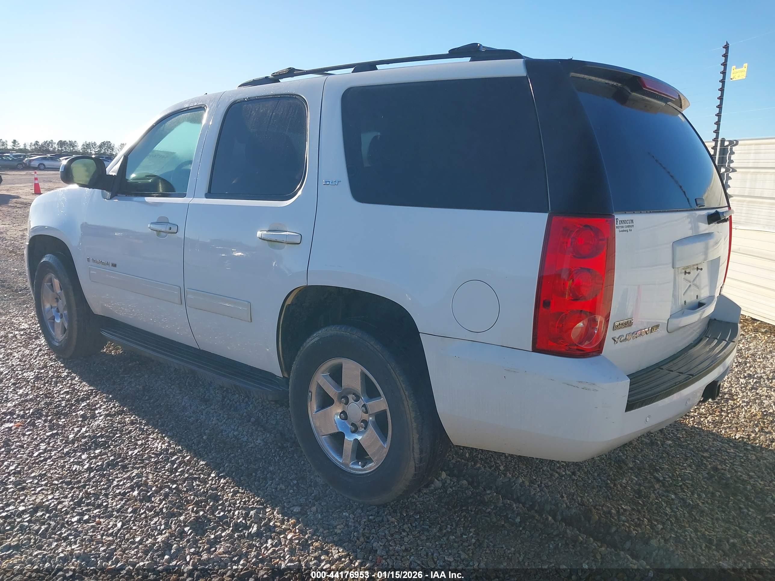 GMC YUKON image 3