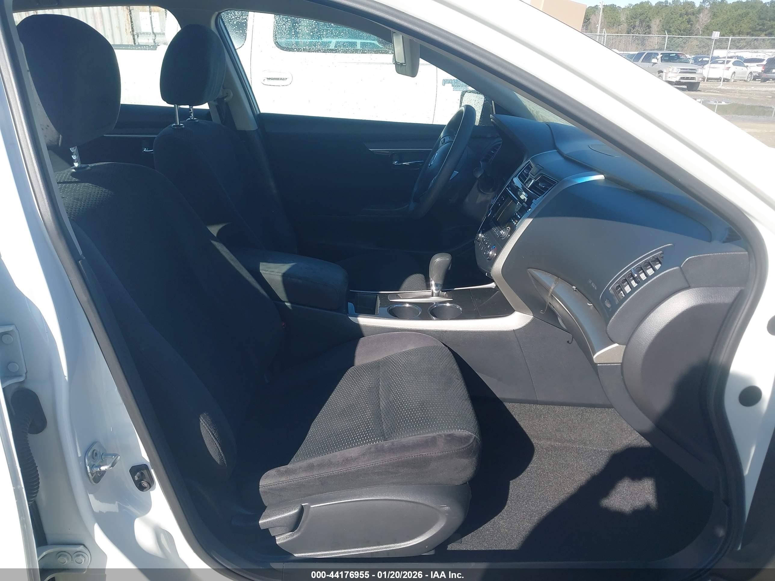 NISSAN ALTIMA image 5