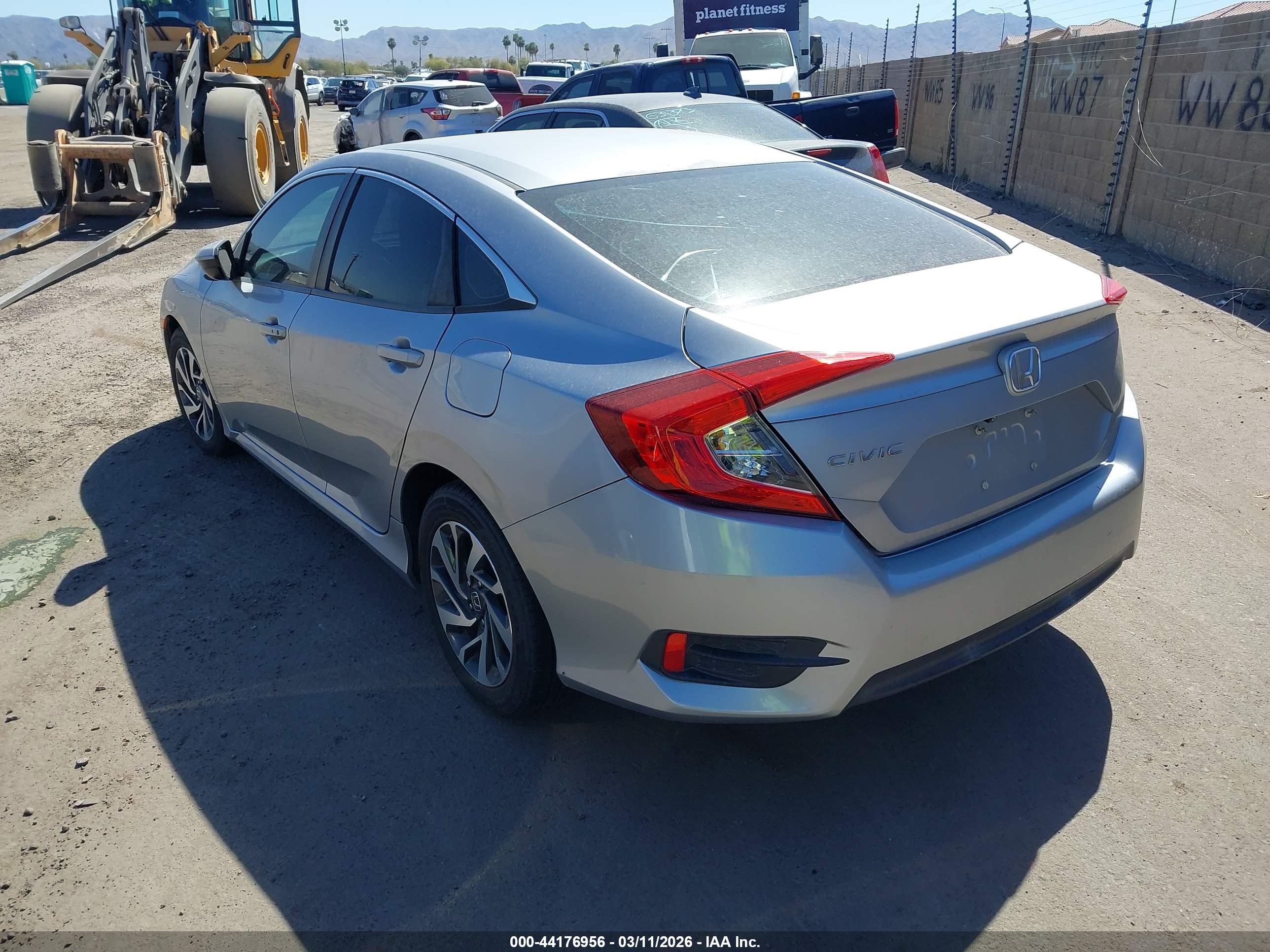 HONDA CIVIC image 3