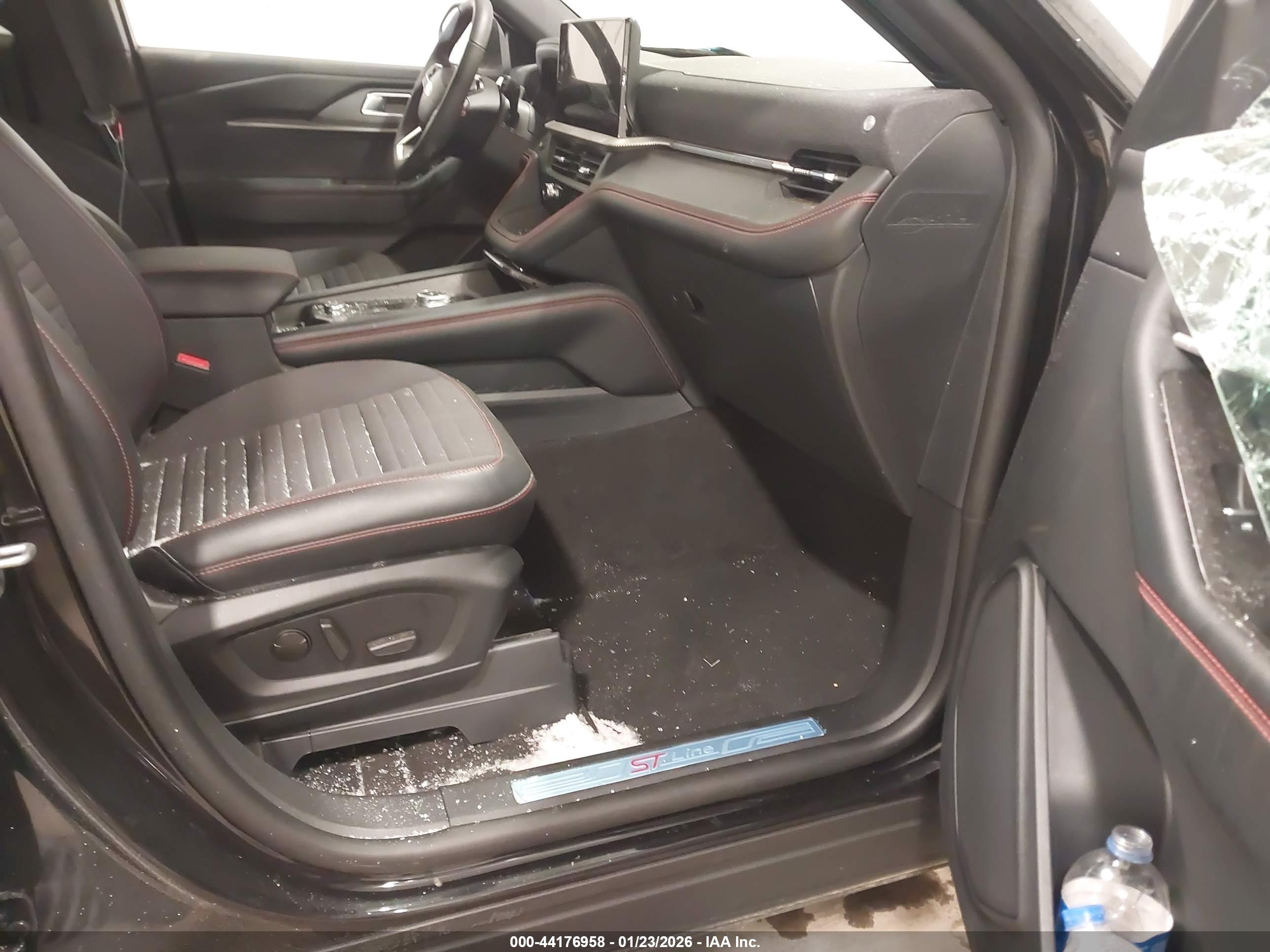 FORD EXPLORER image 5