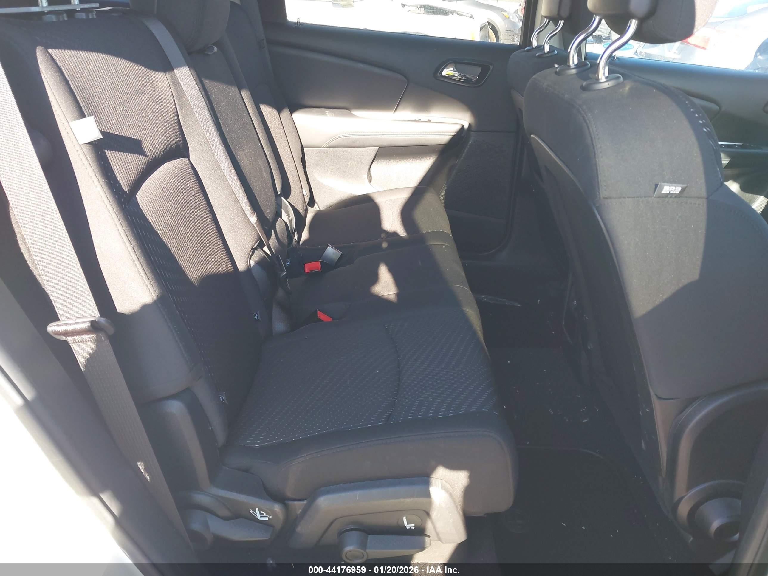 DODGE JOURNEY image 8