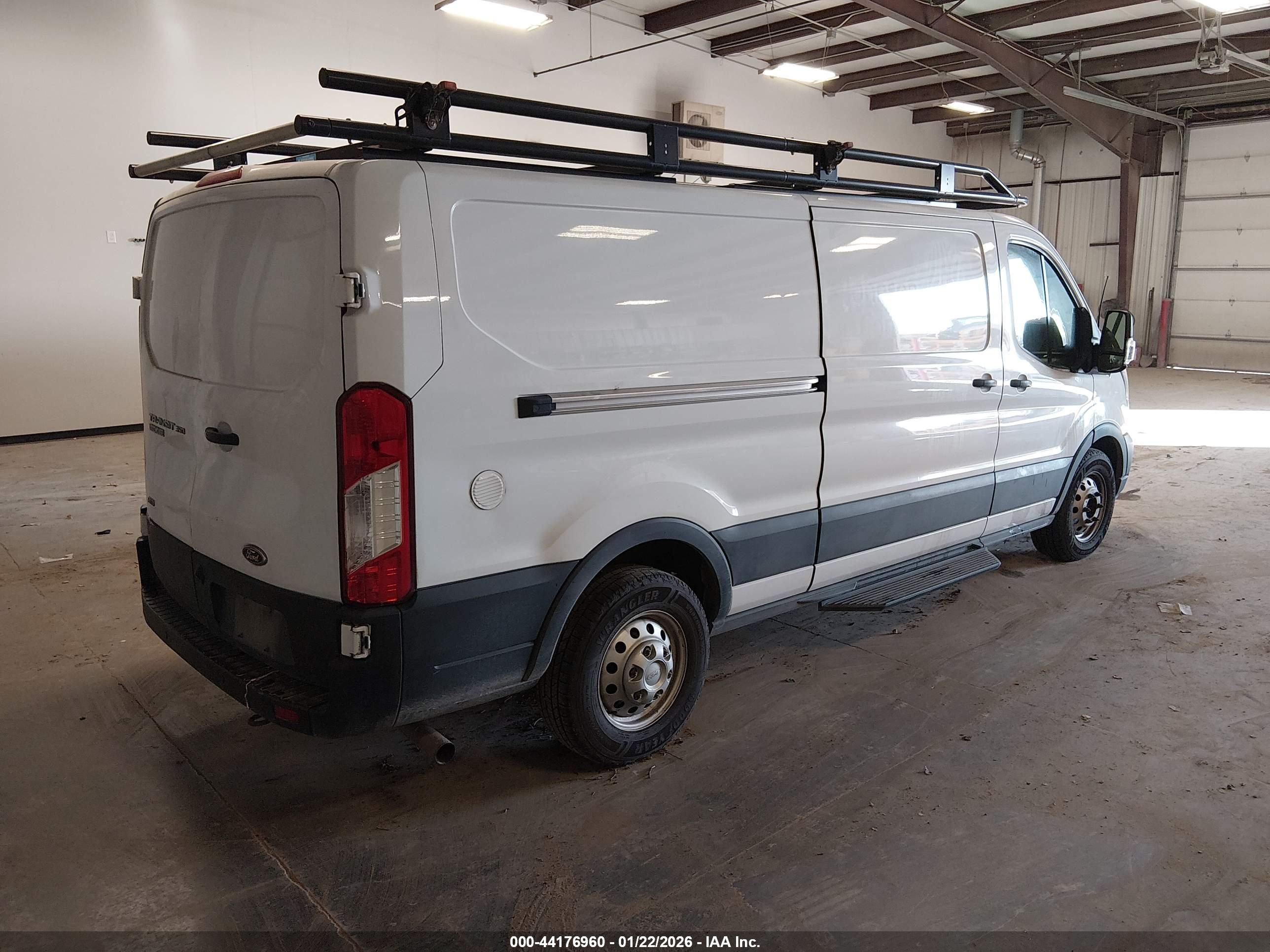 FORD TRANSIT-350 image 4