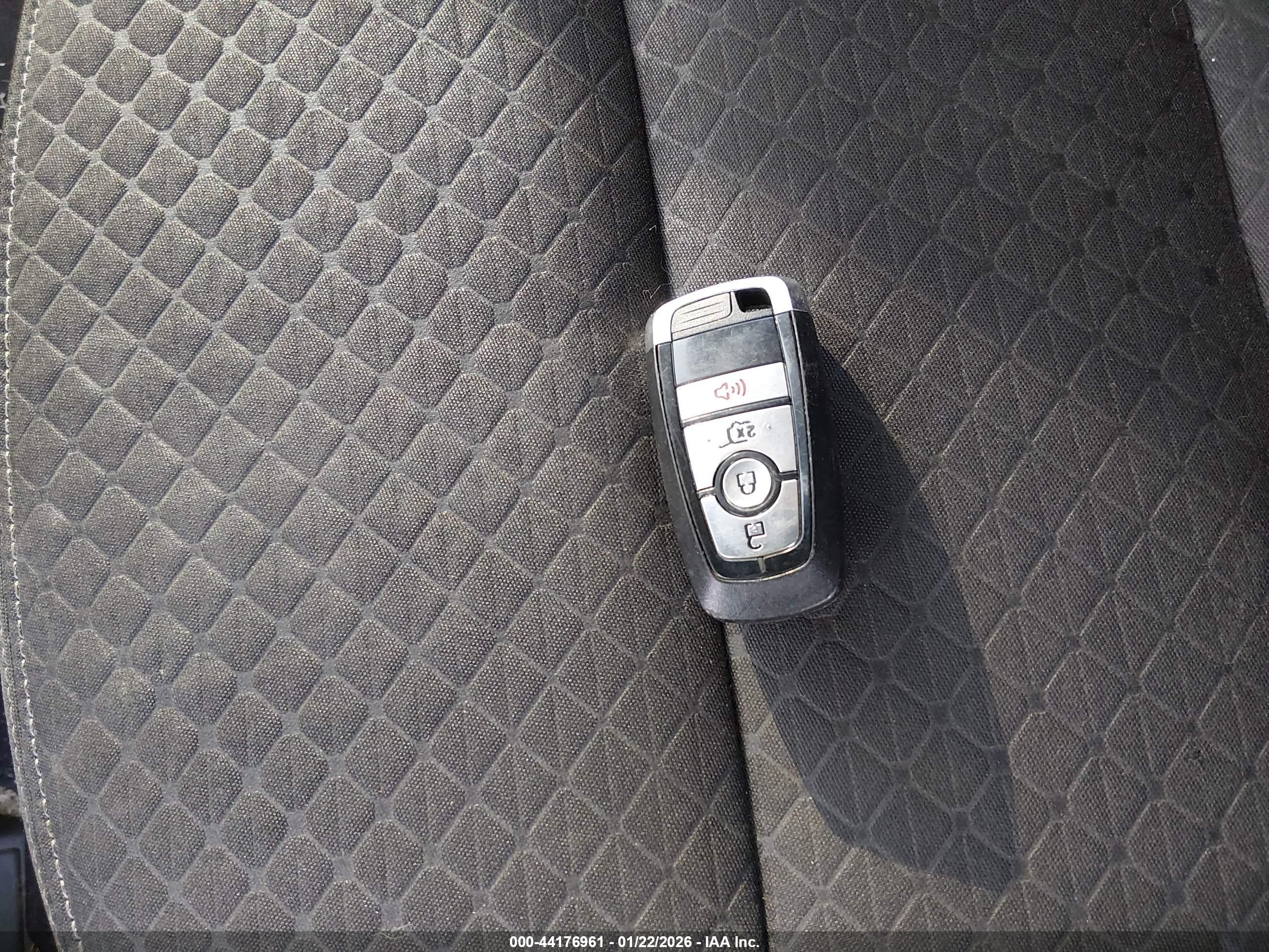 FORD ESCAPE image 11