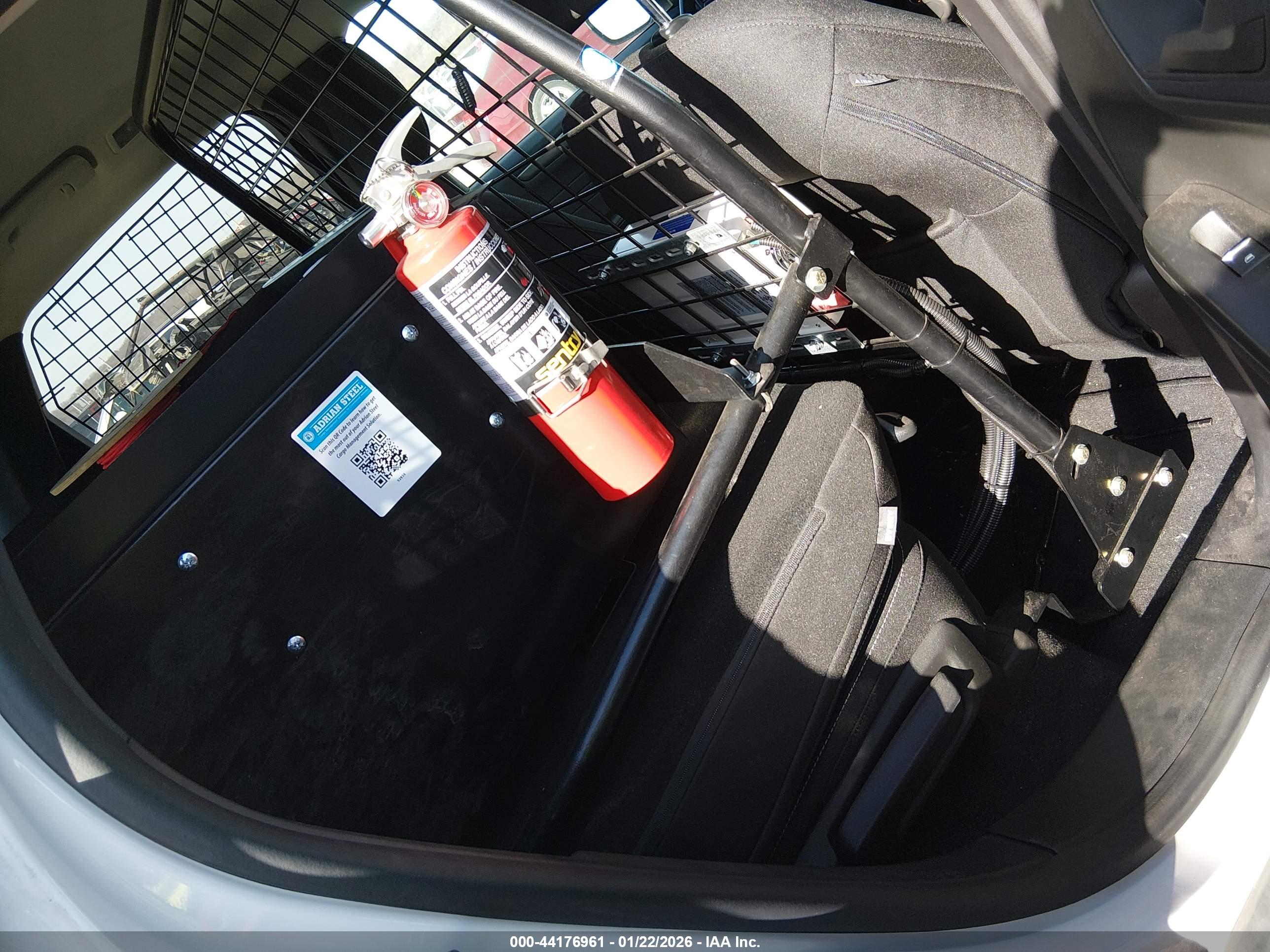 FORD ESCAPE image 8