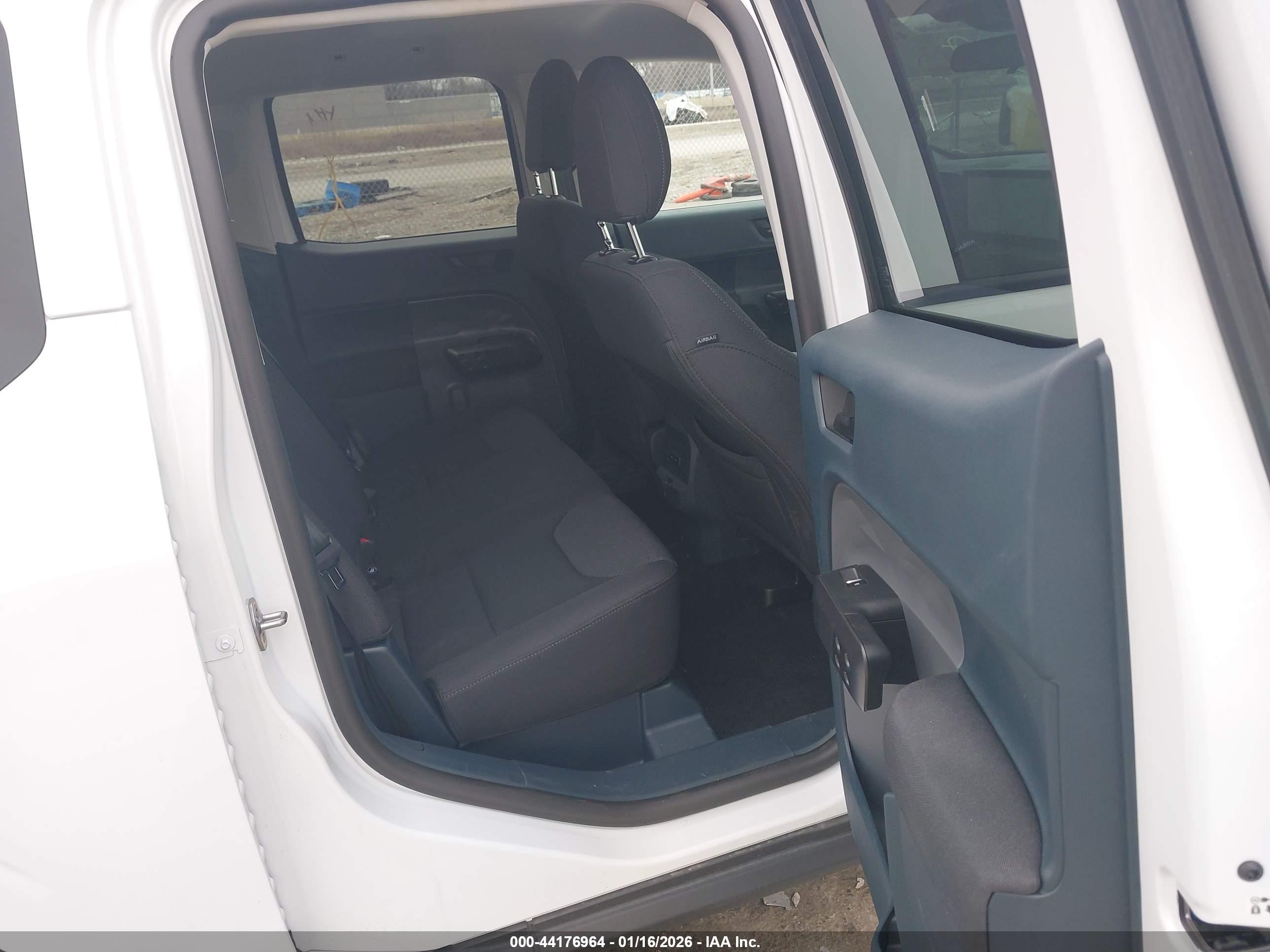 FORD MAVERICK image 8