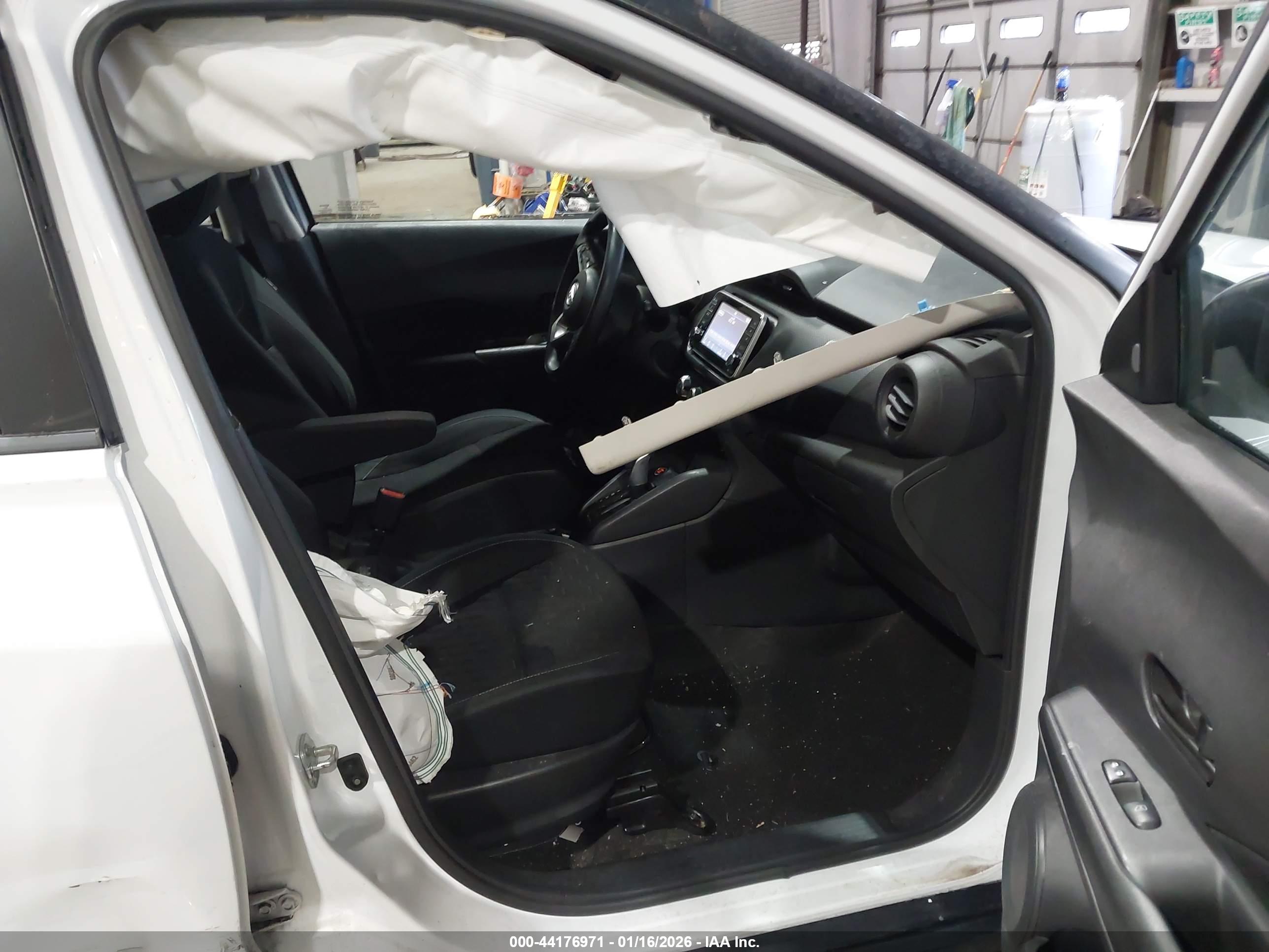 NISSAN KICKS image 5