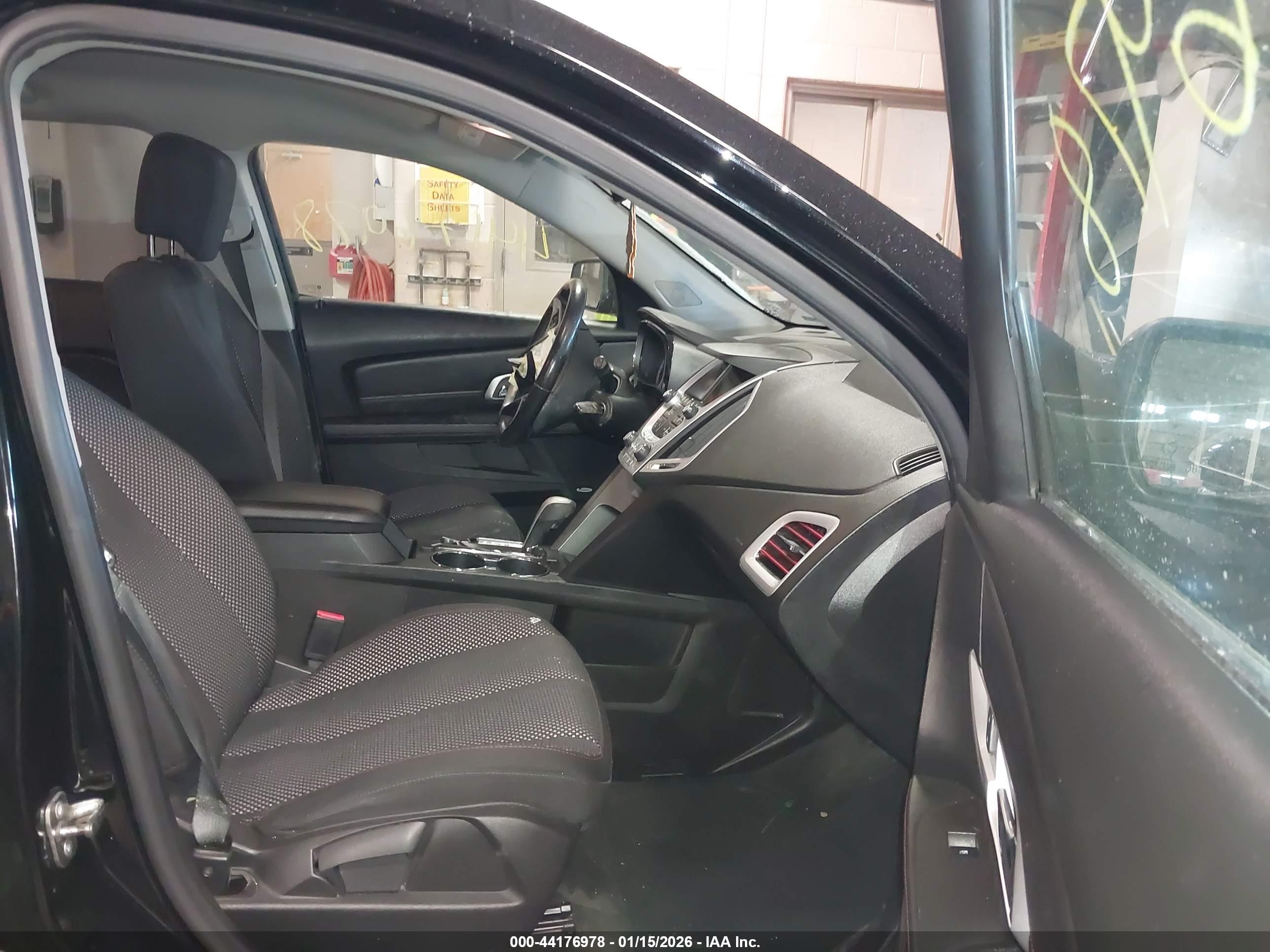 GMC TERRAIN image 5