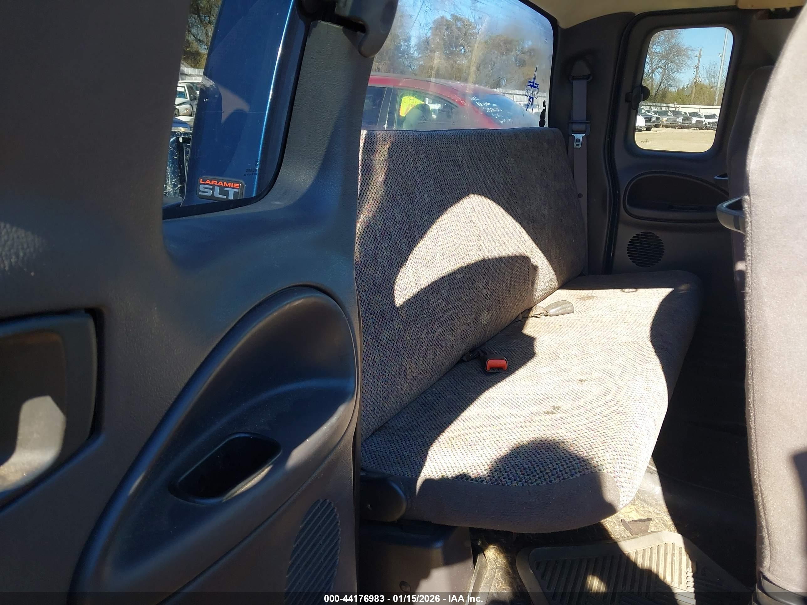 DODGE RAM image 8