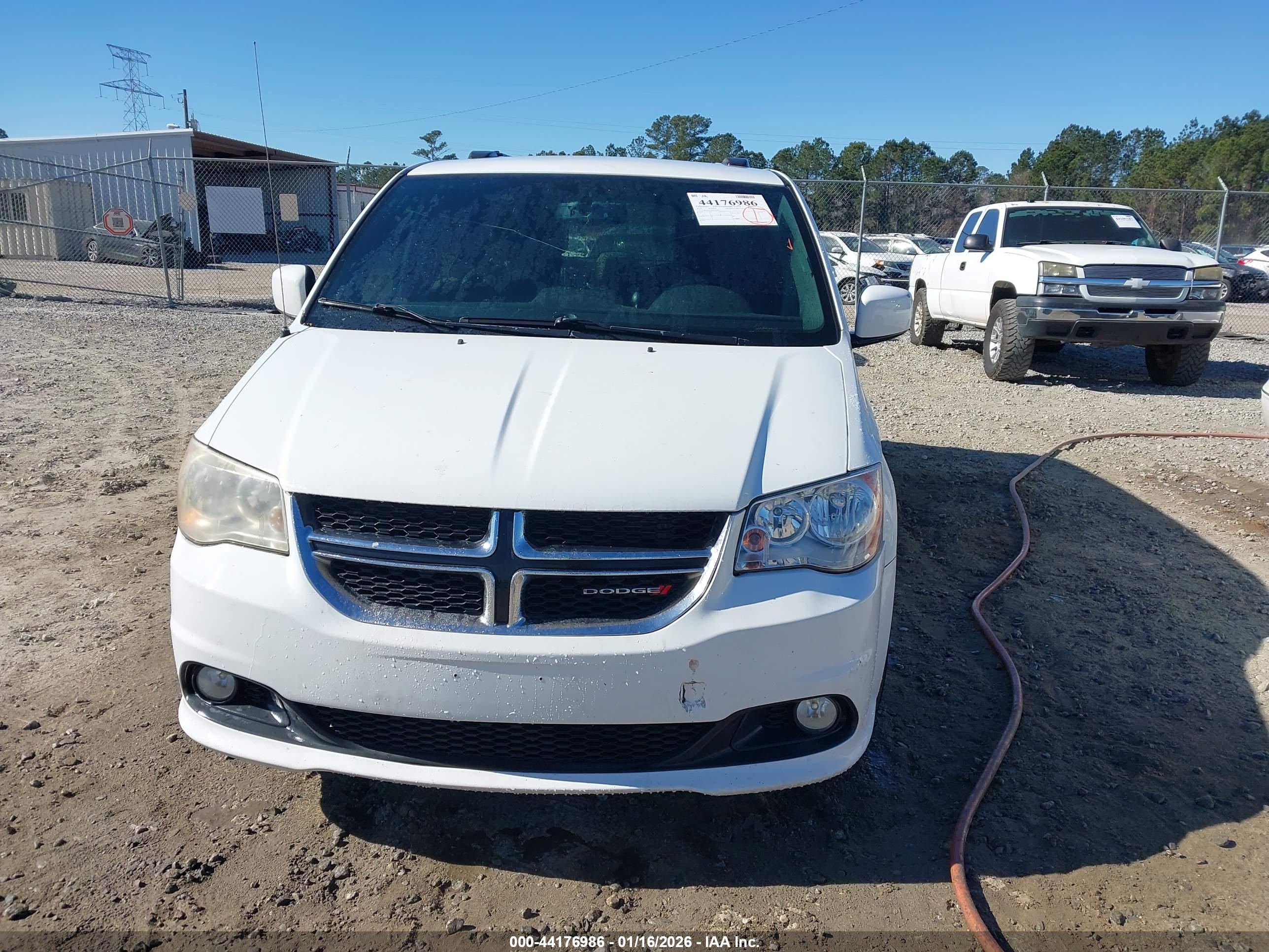 DODGE GRAND image 6
