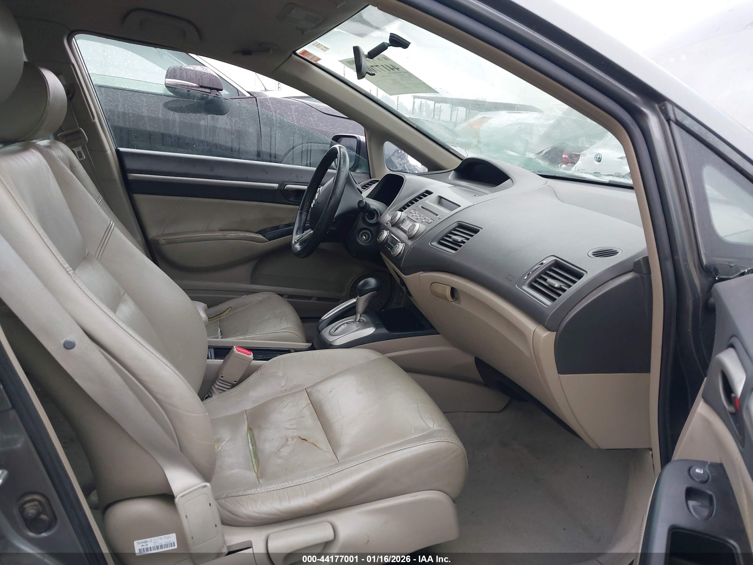 HONDA CIVIC image 5