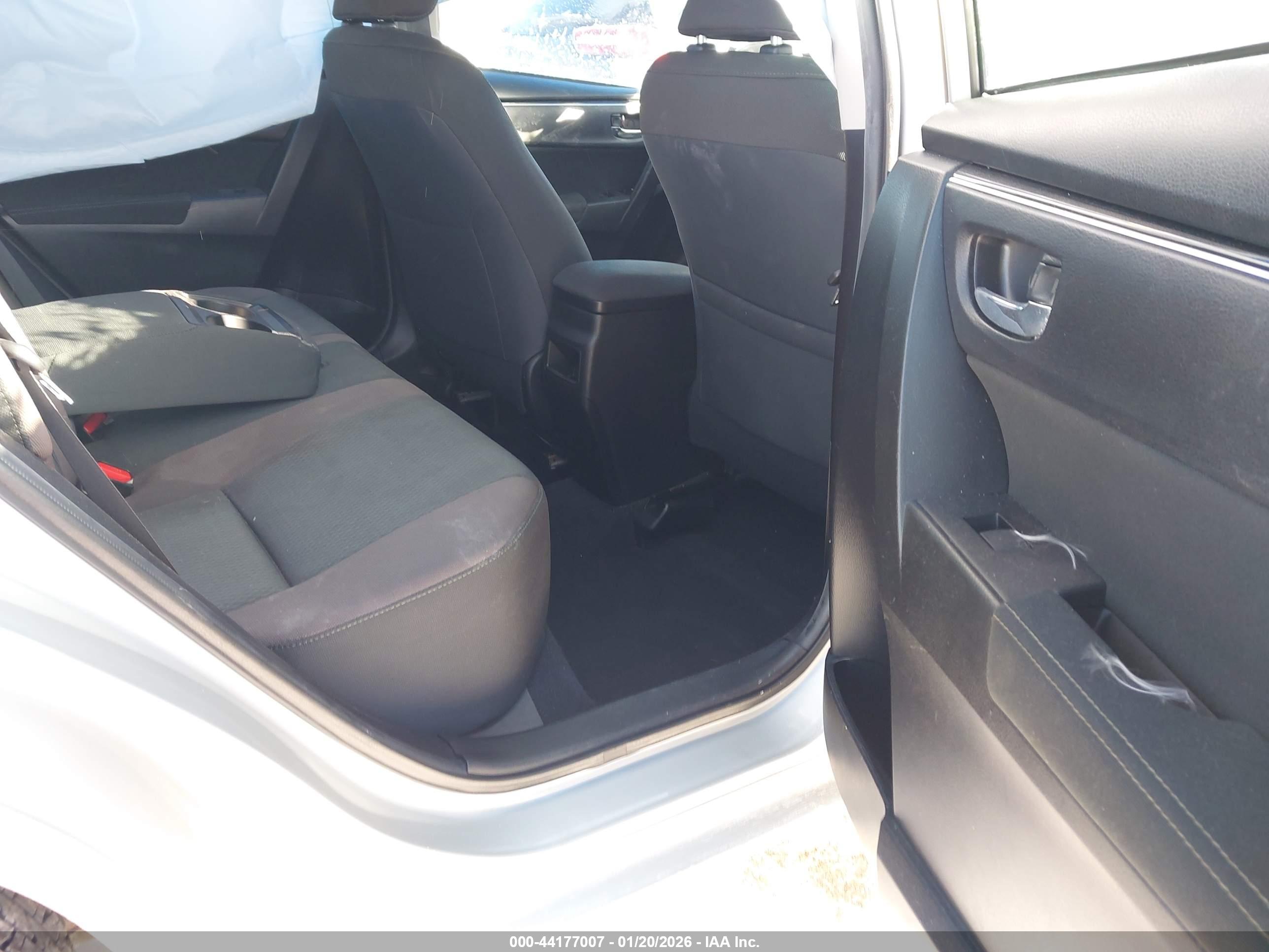 TOYOTA COROLLA image 8