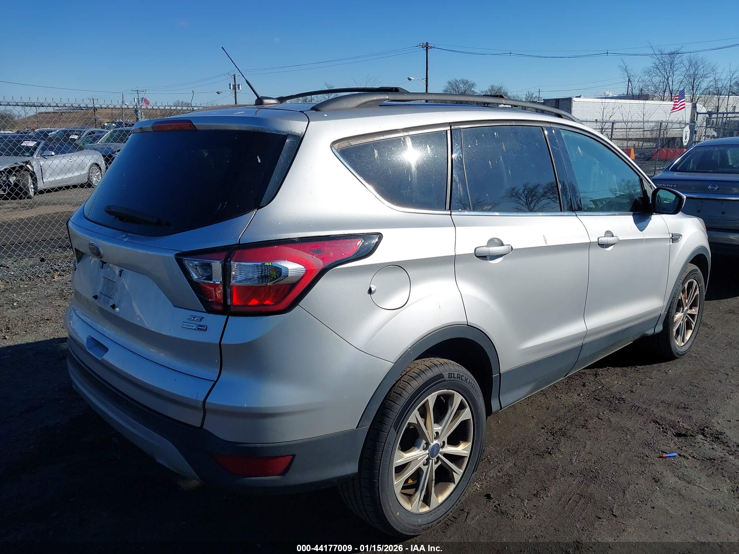 FORD ESCAPE image 4