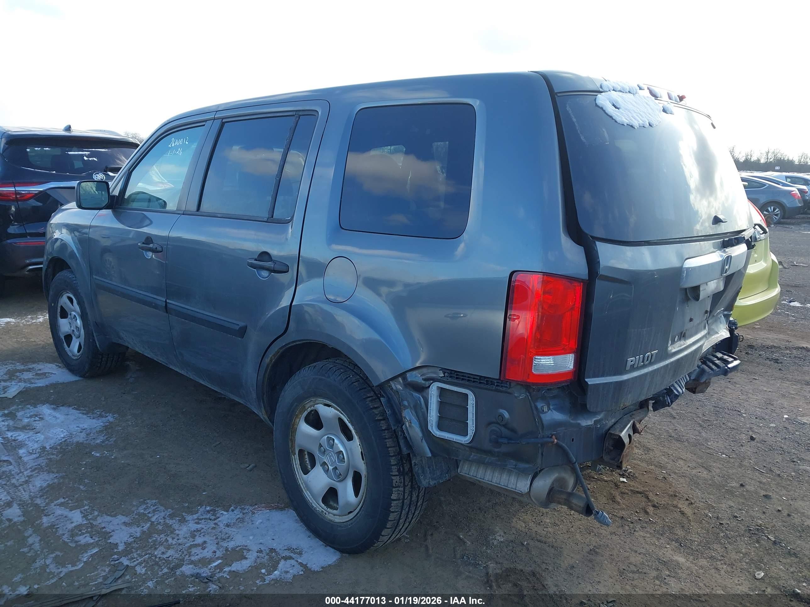 HONDA PILOT image 3