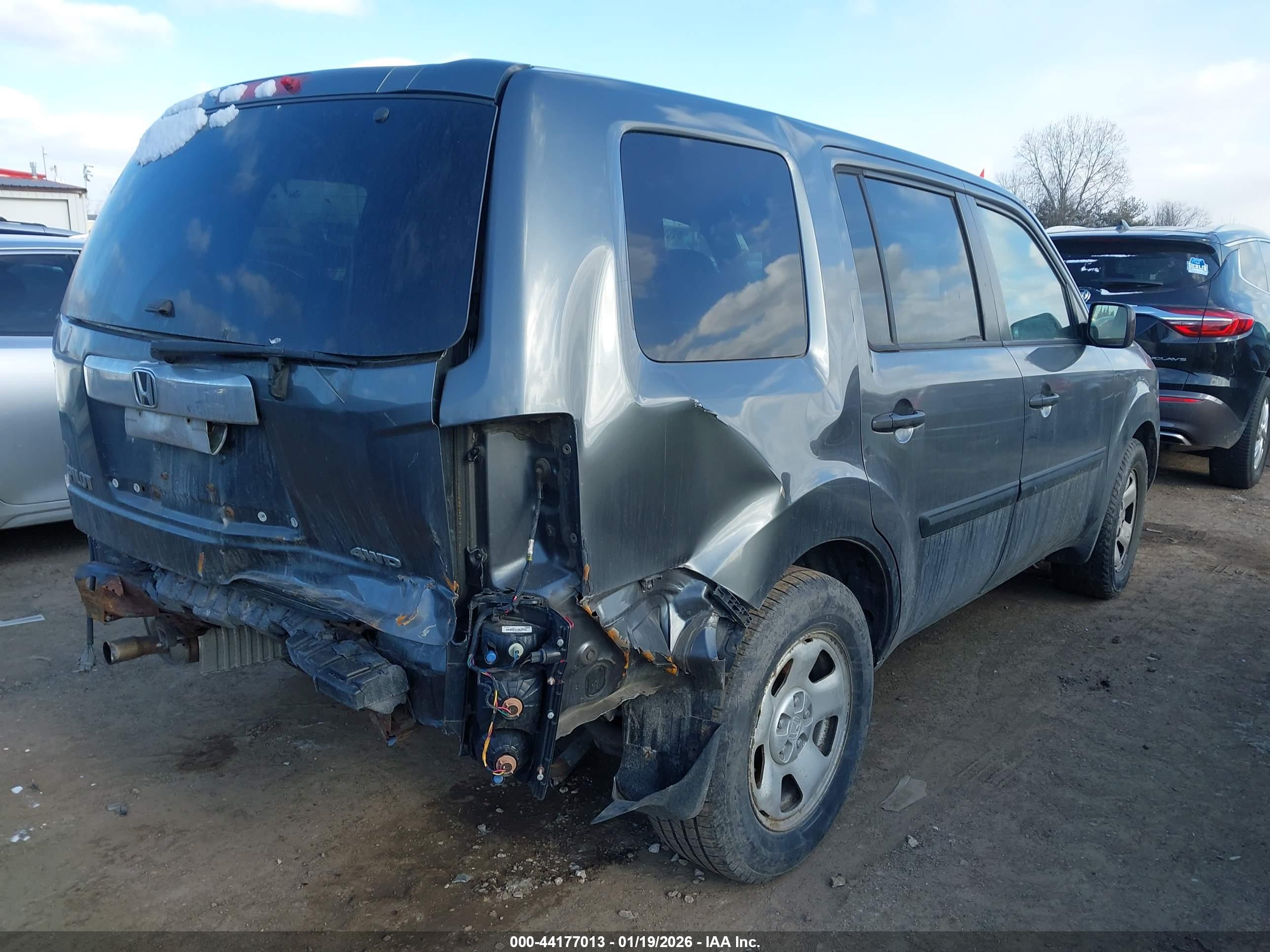 HONDA PILOT image 4