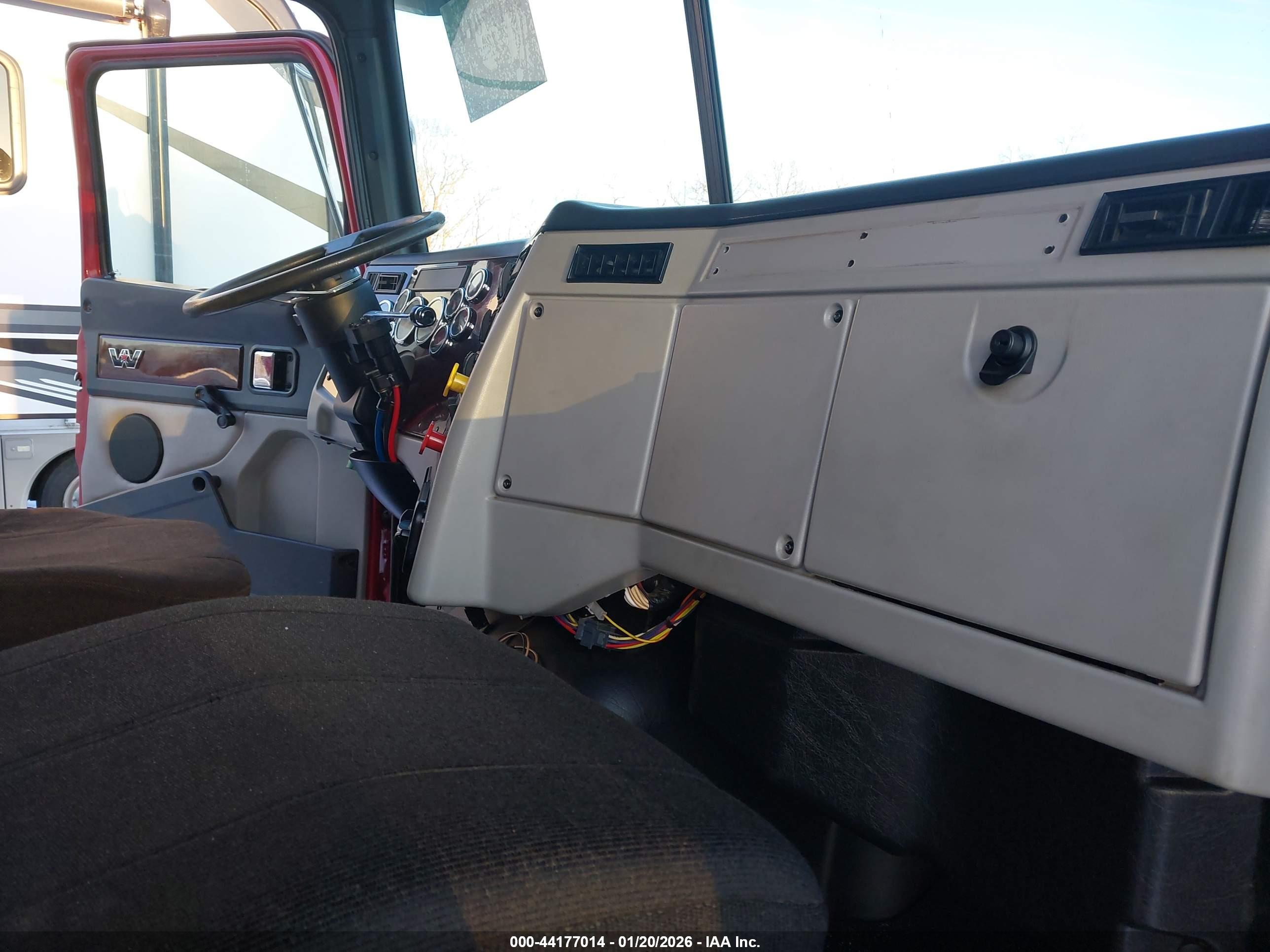 WESTERN STAR image 7