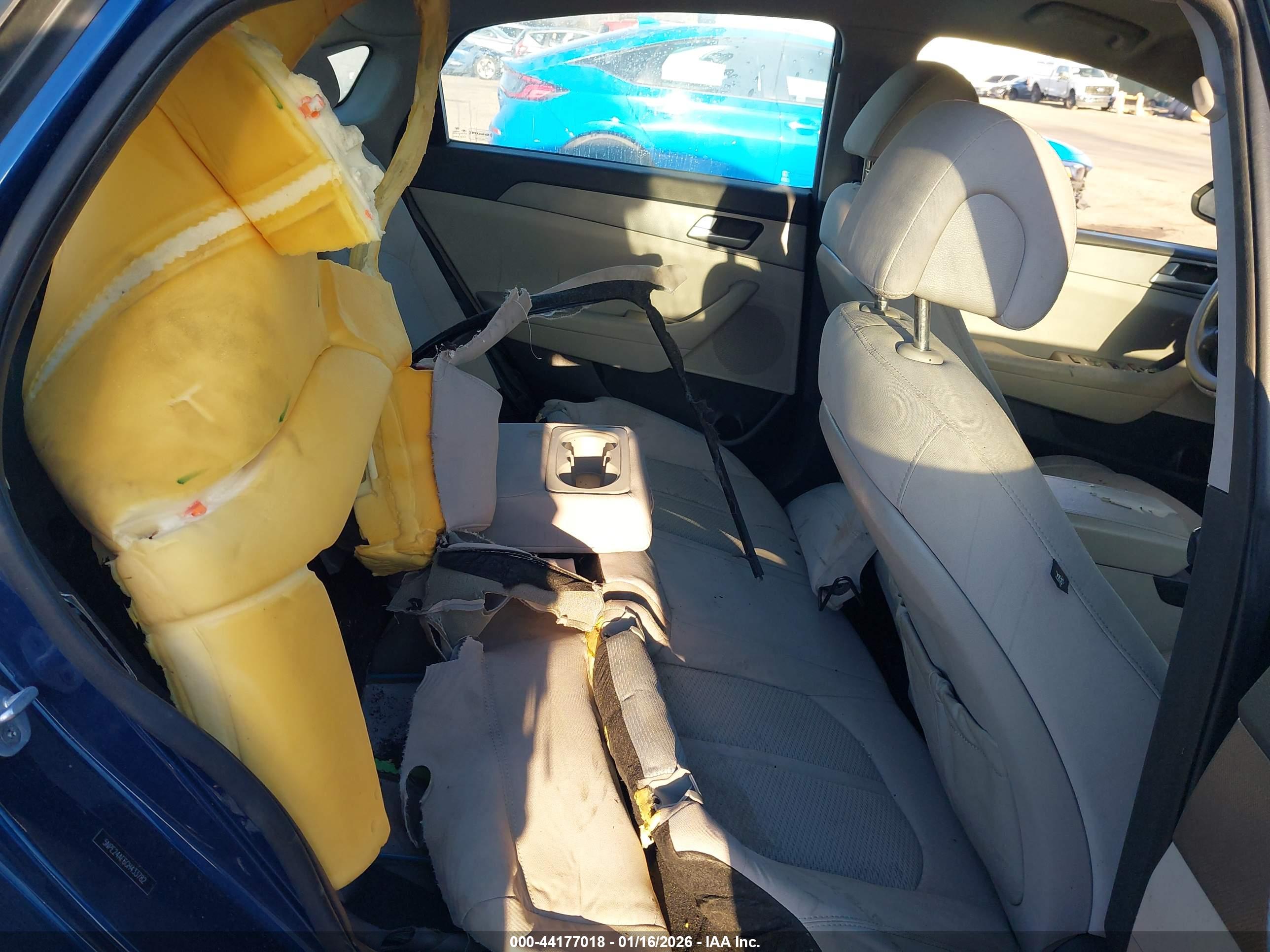 HYUNDAI SONATA image 8