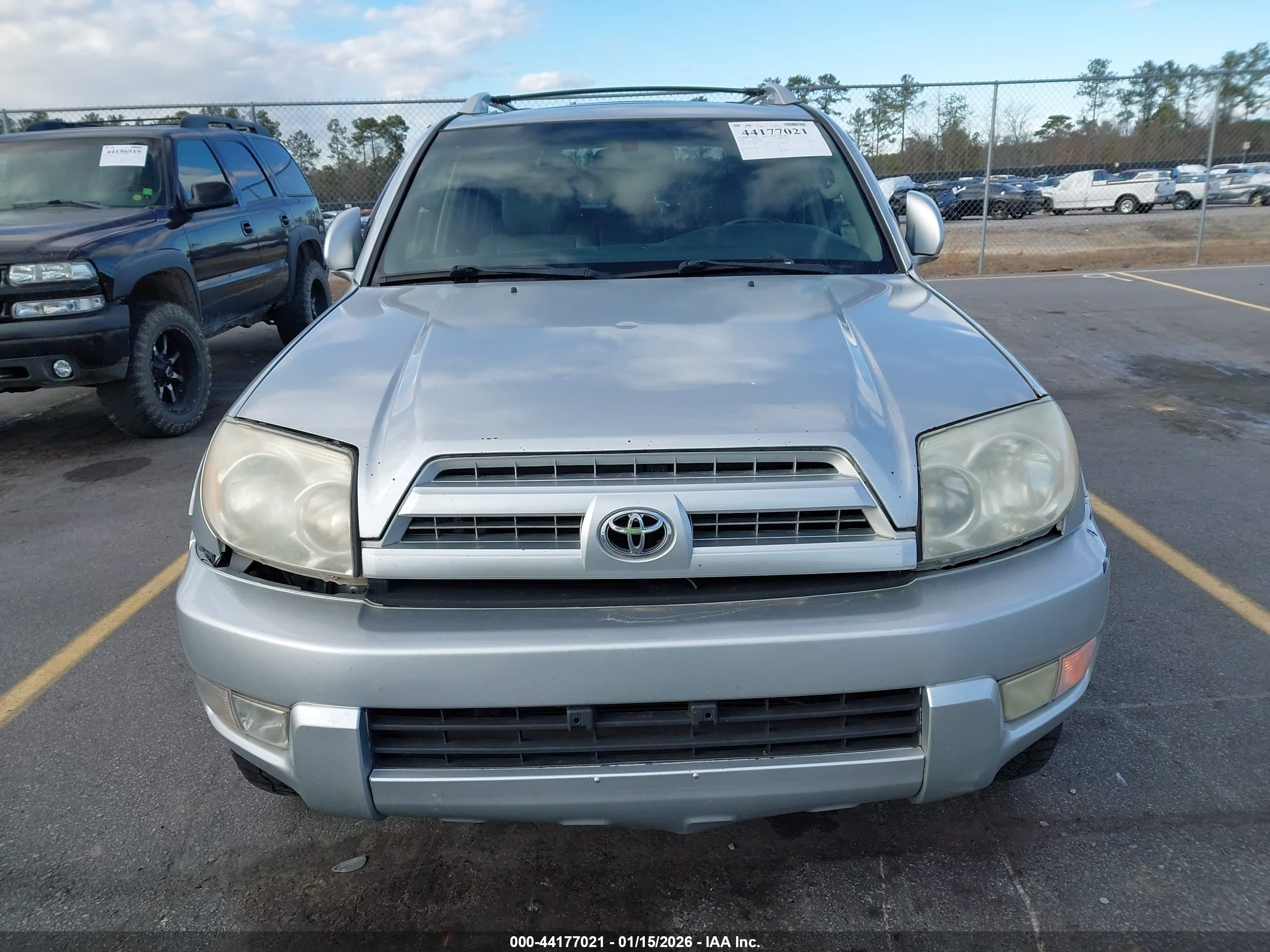 TOYOTA 4RUNNER image 6