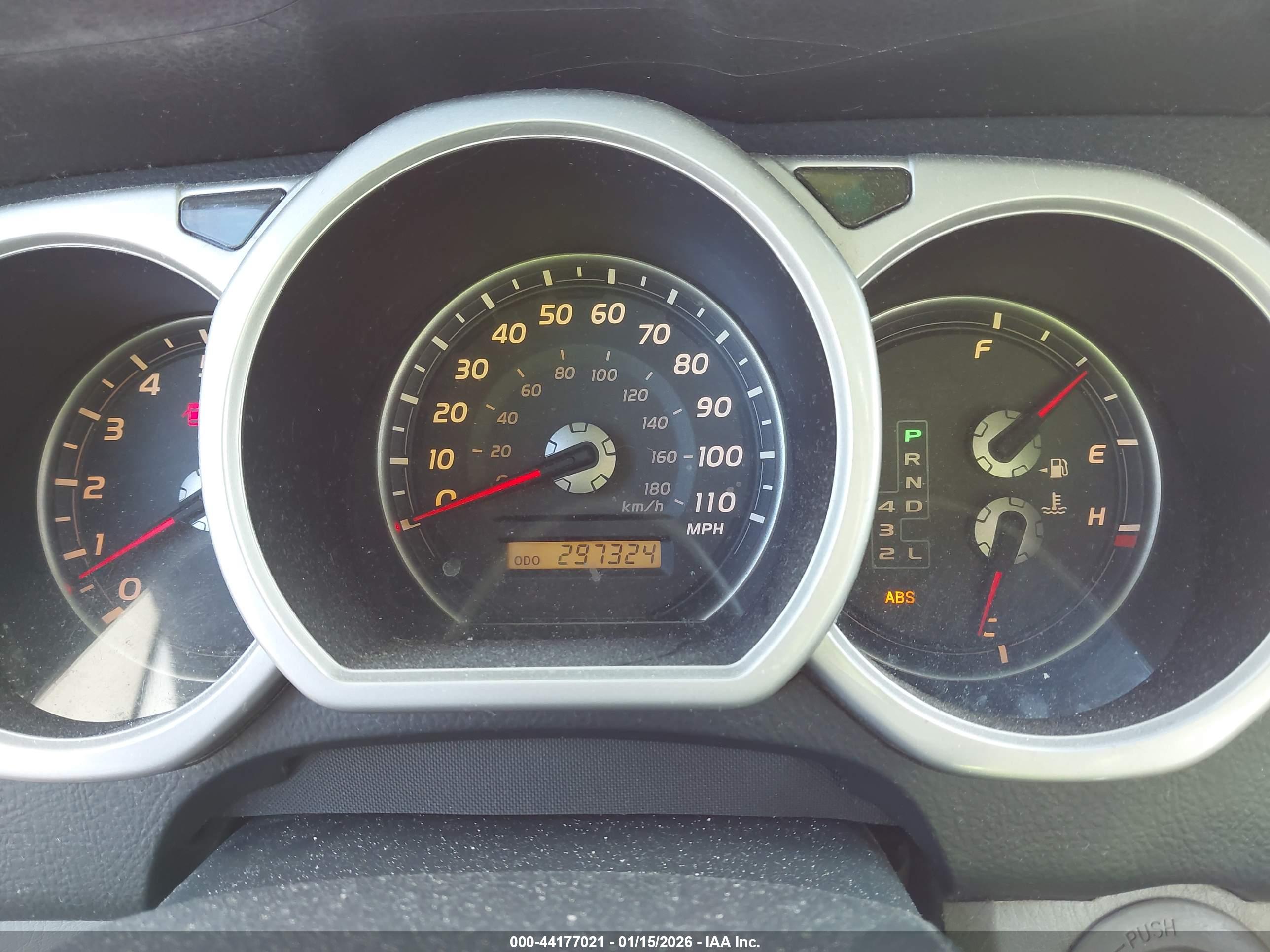 TOYOTA 4RUNNER image 7