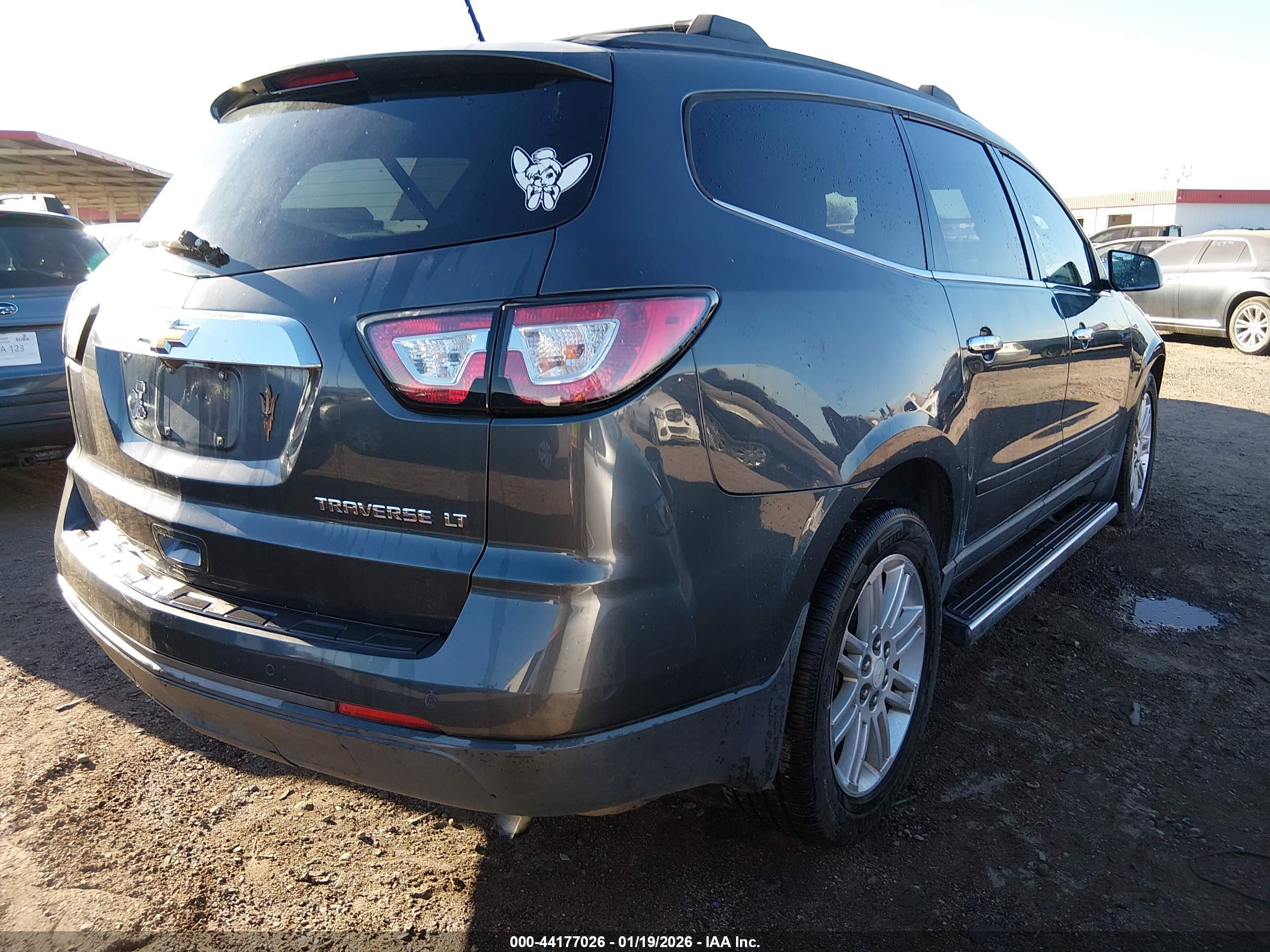 CHEVROLET TRAVERSE image 4