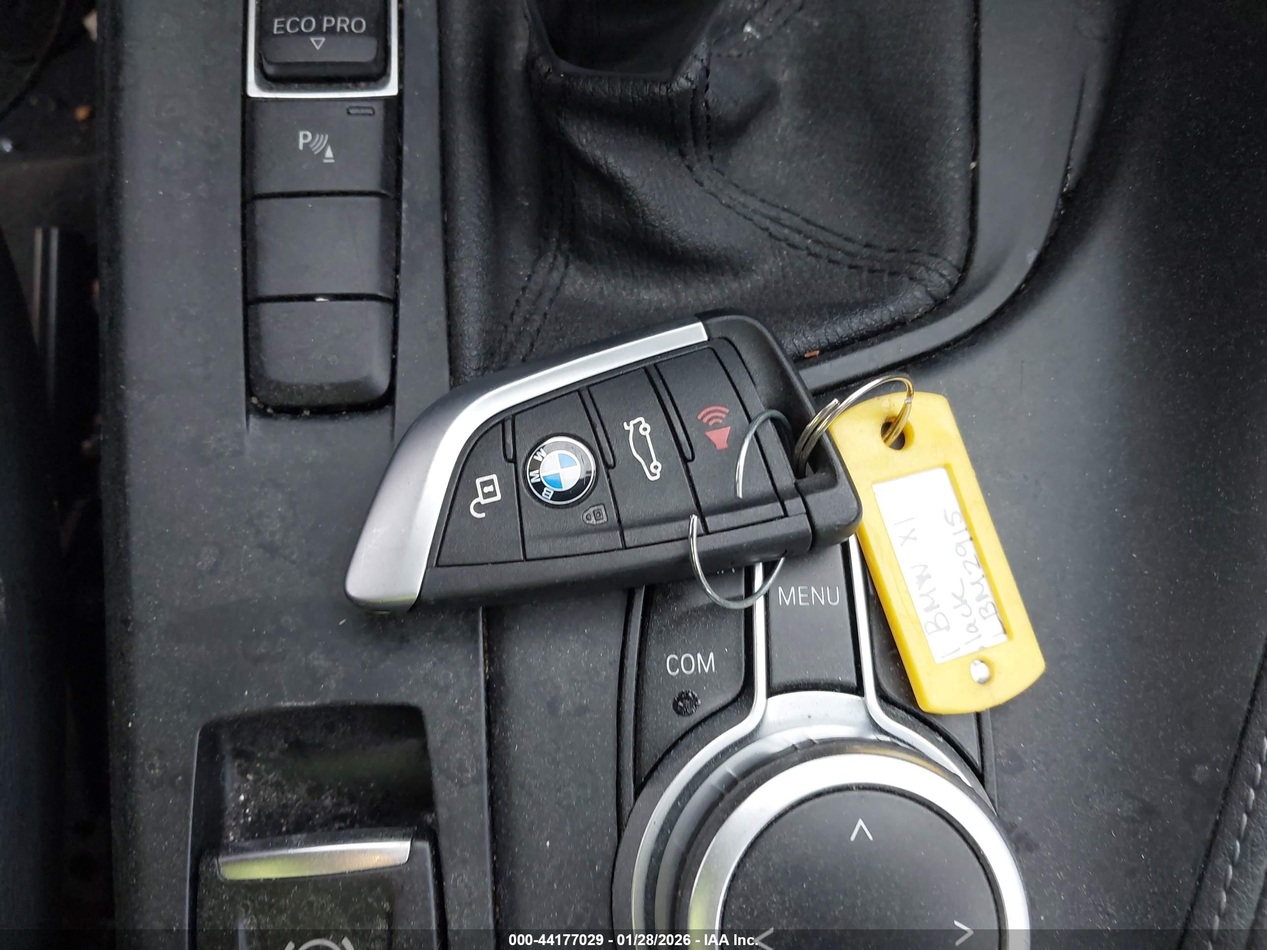 BMW X1 image 11