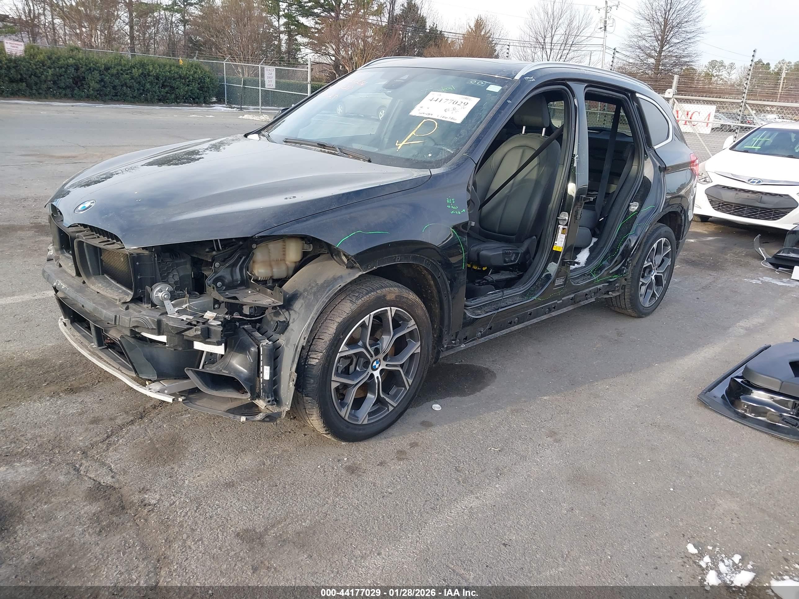 BMW X1 image 2