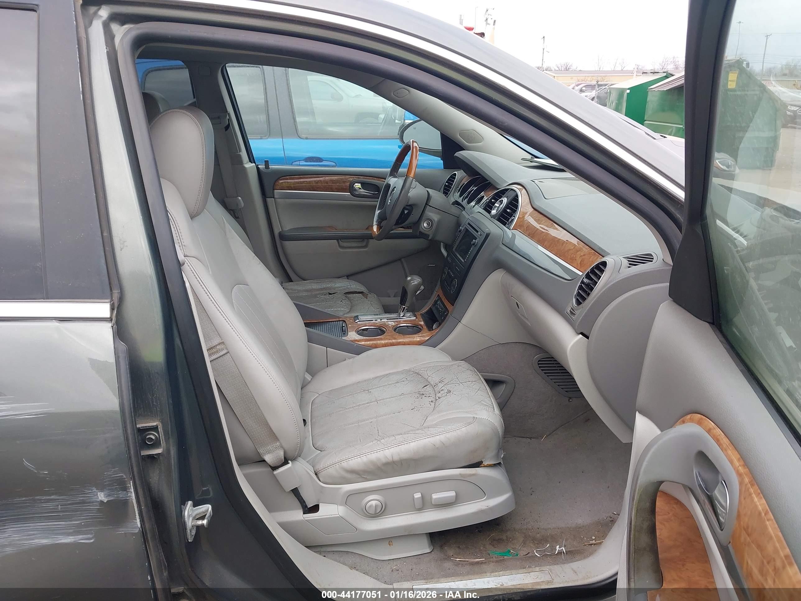 BUICK ENCLAVE image 5
