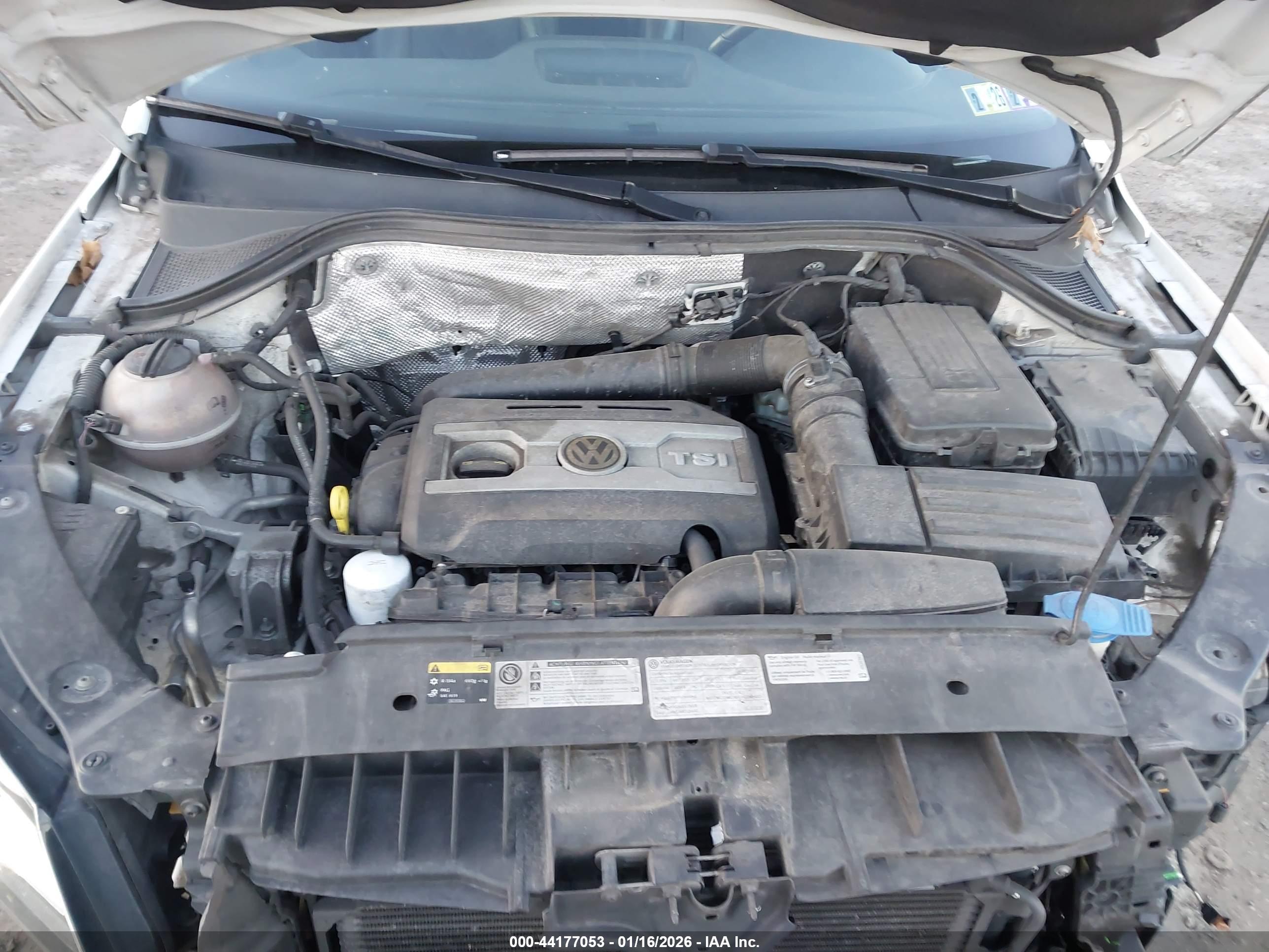 VOLKSWAGEN TIGUAN image 10