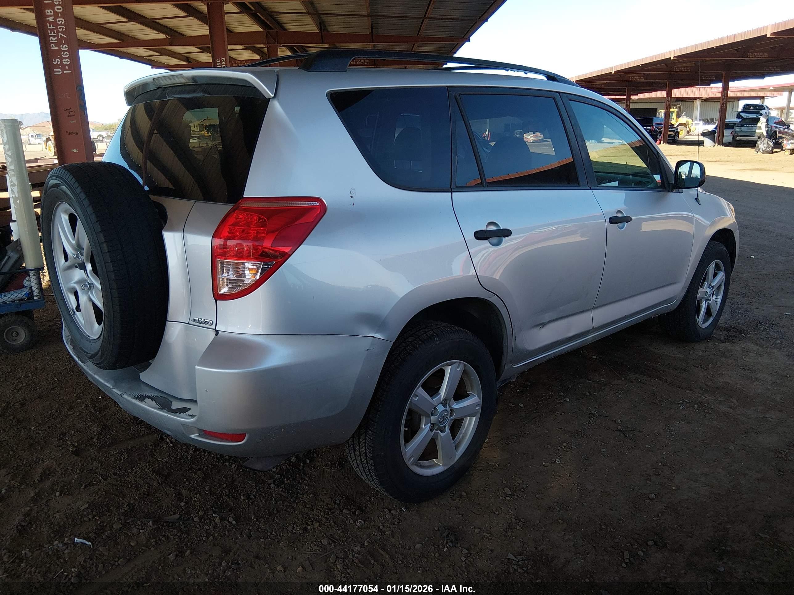 TOYOTA RAV4 image 4