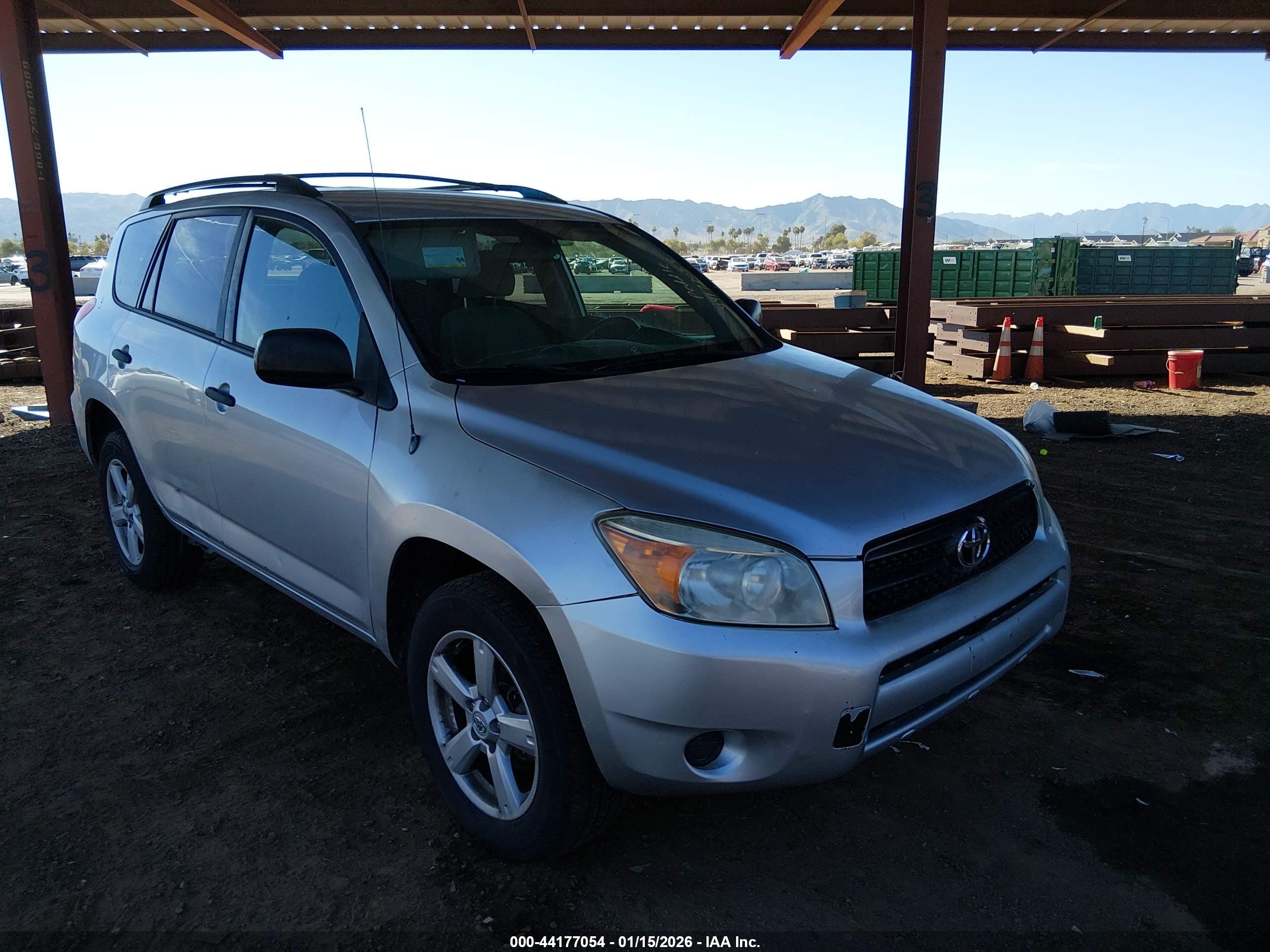 TOYOTA RAV4 image 6