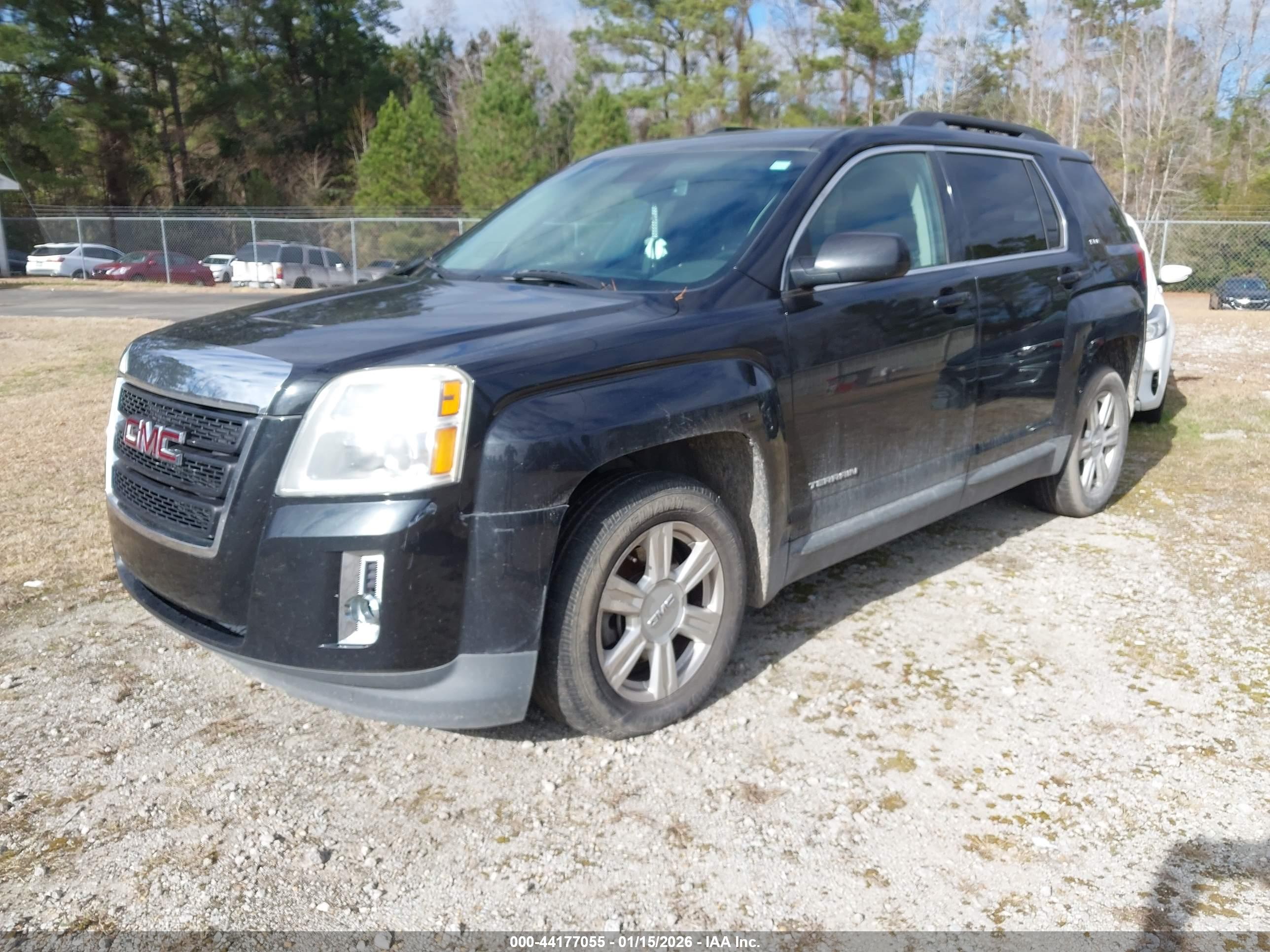 GMC TERRAIN image 2