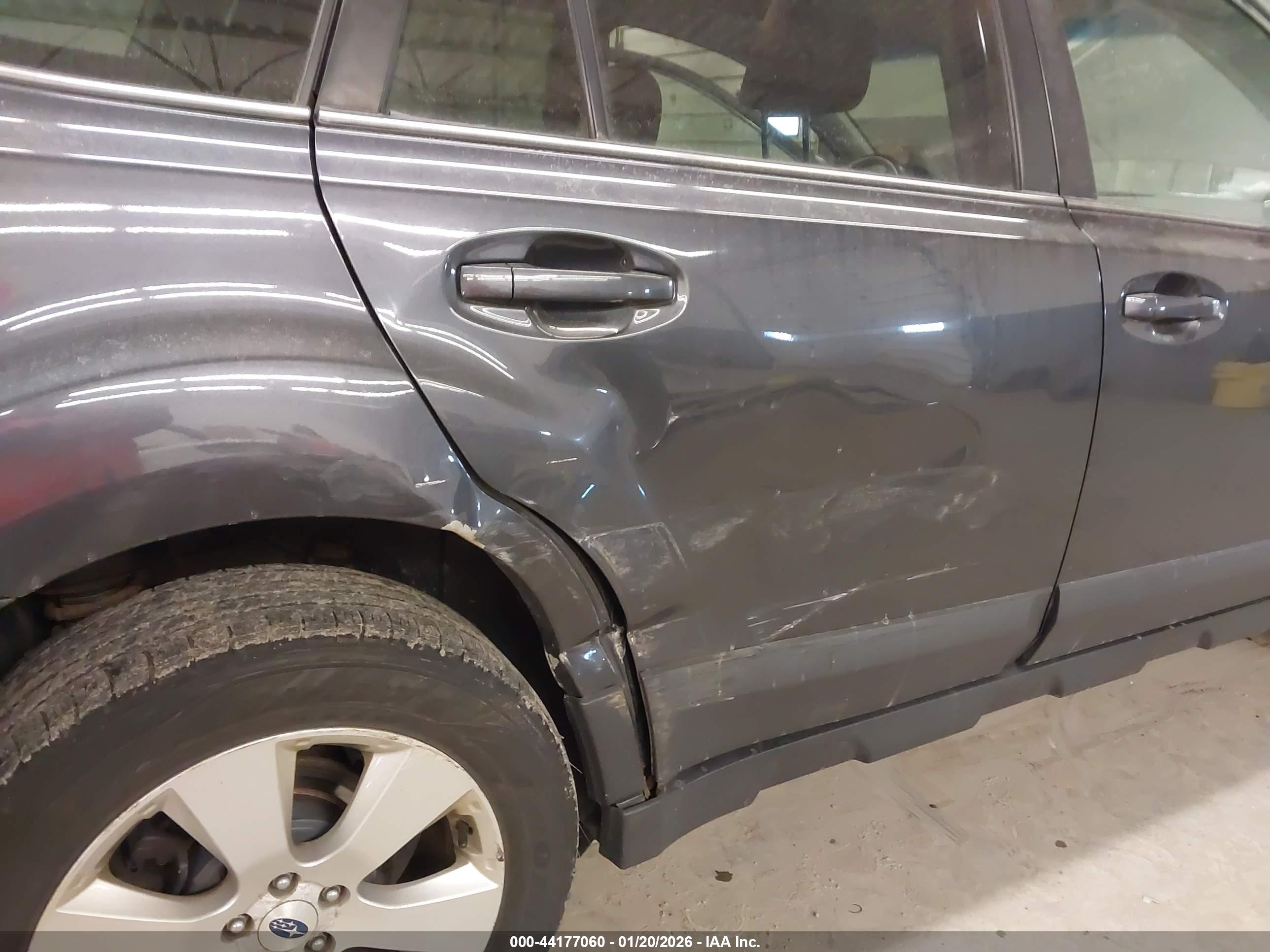 SUBARU OUTBACK image 6