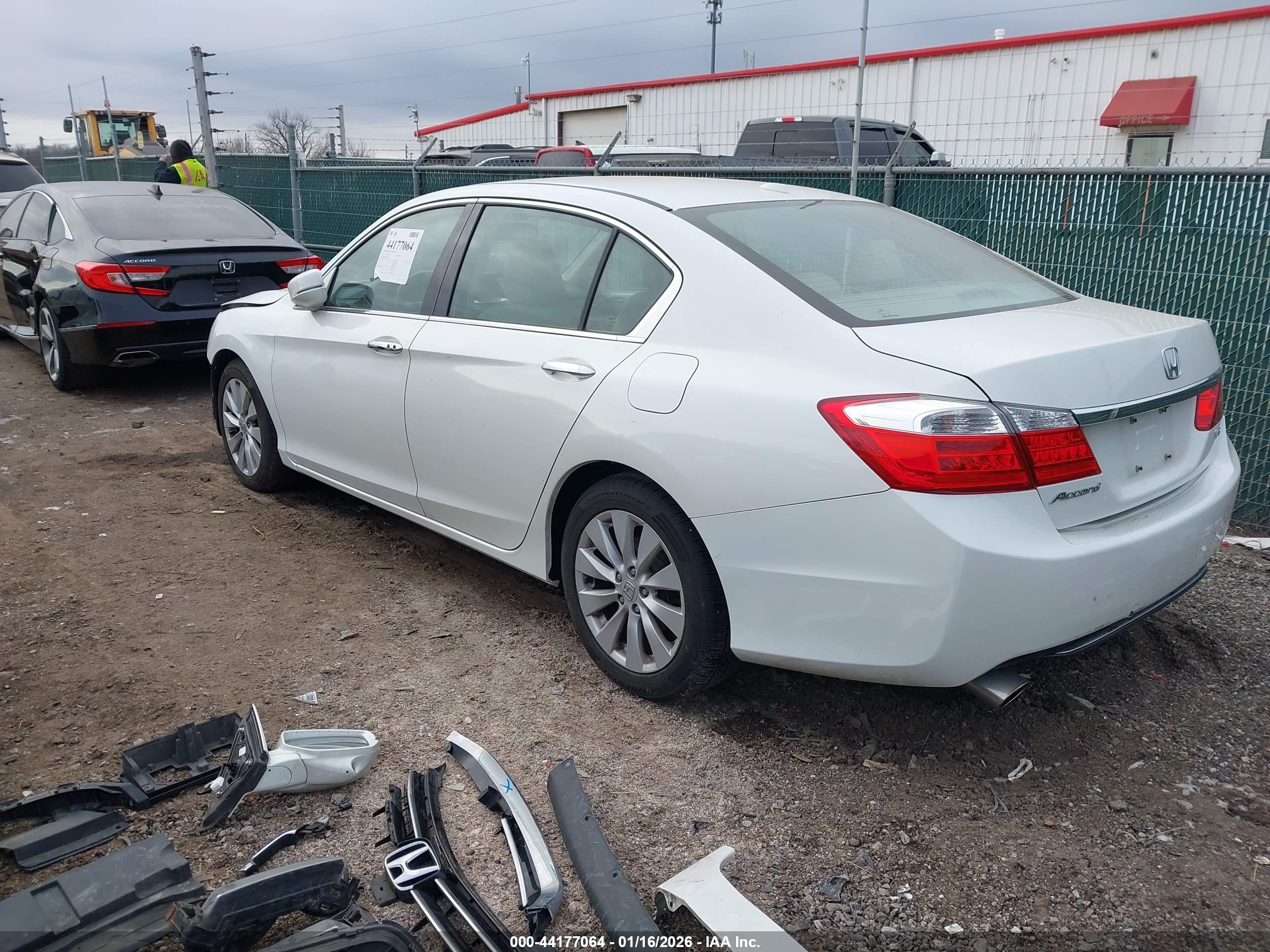 HONDA ACCORD image 3