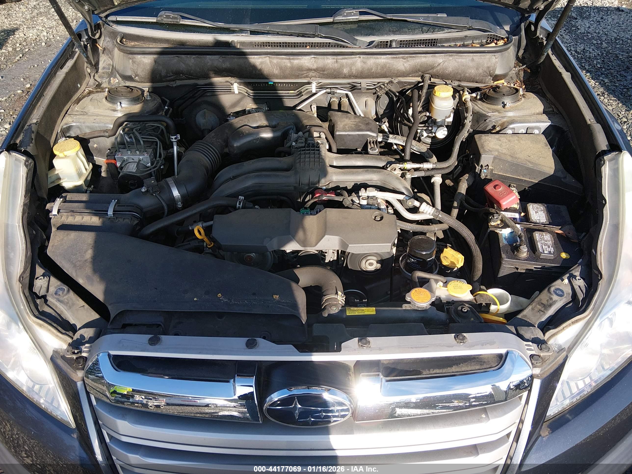 SUBARU OUTBACK image 10