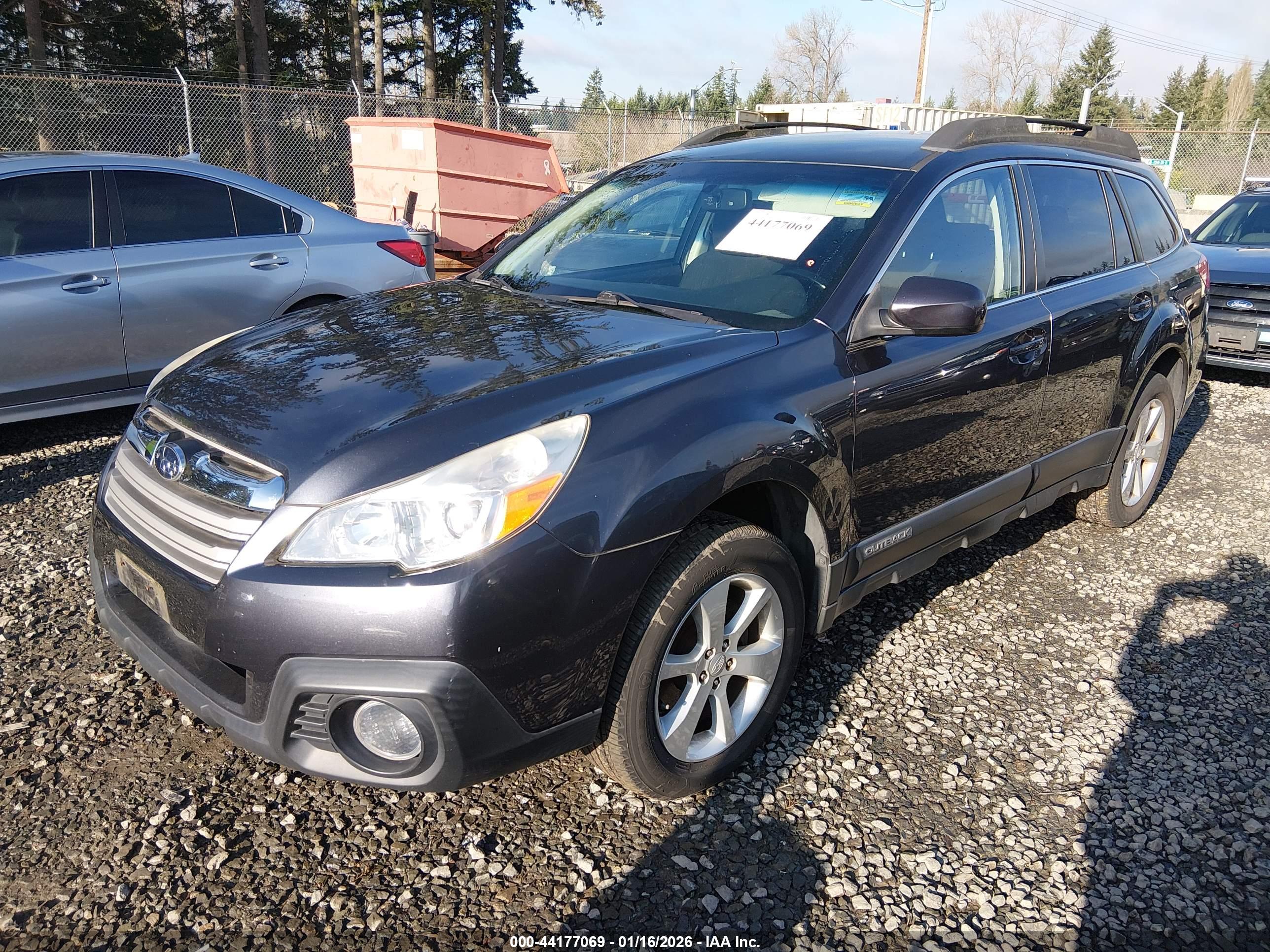 SUBARU OUTBACK image 2