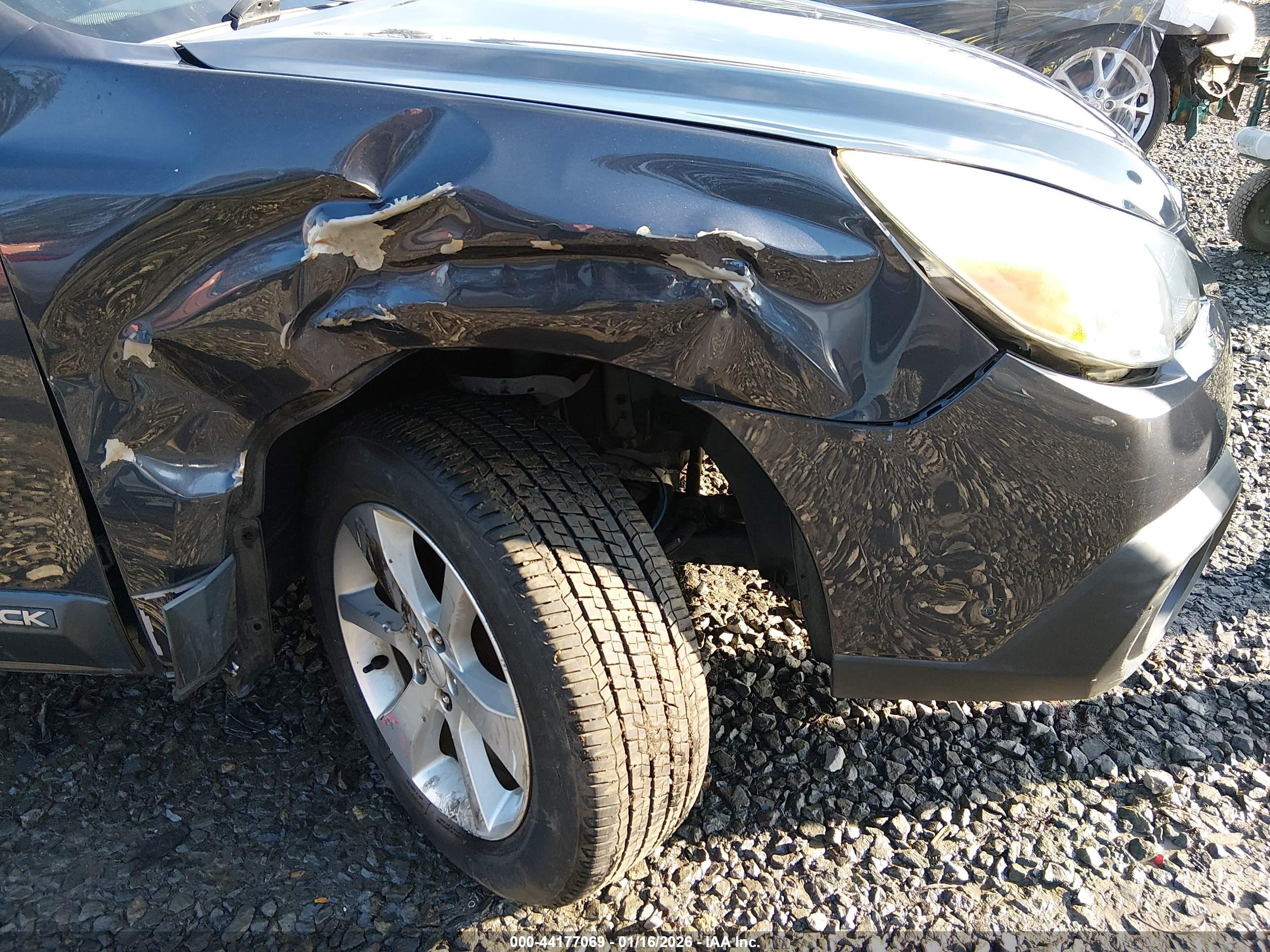 SUBARU OUTBACK image 6