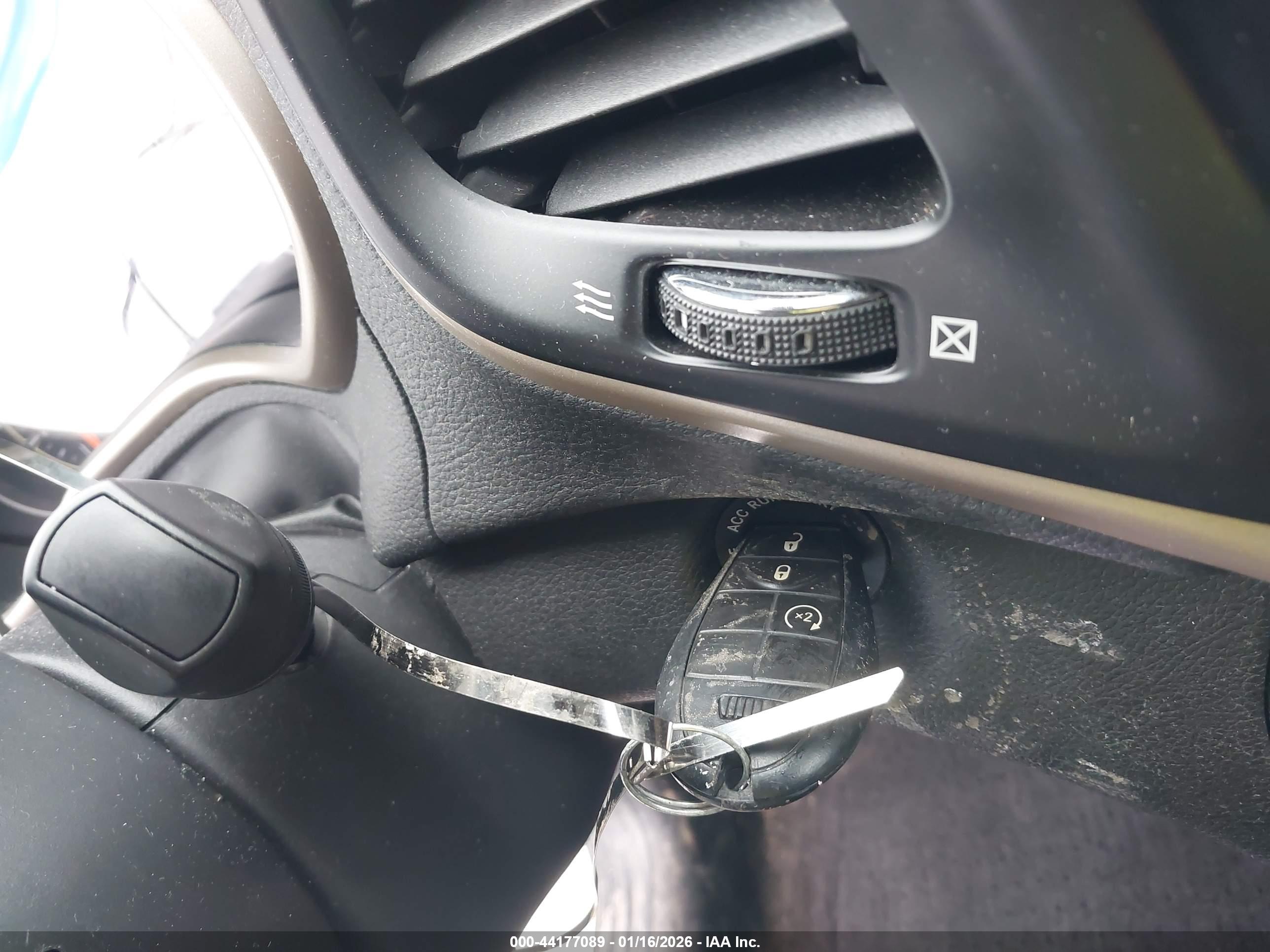 JEEP CHEROKEE image 11