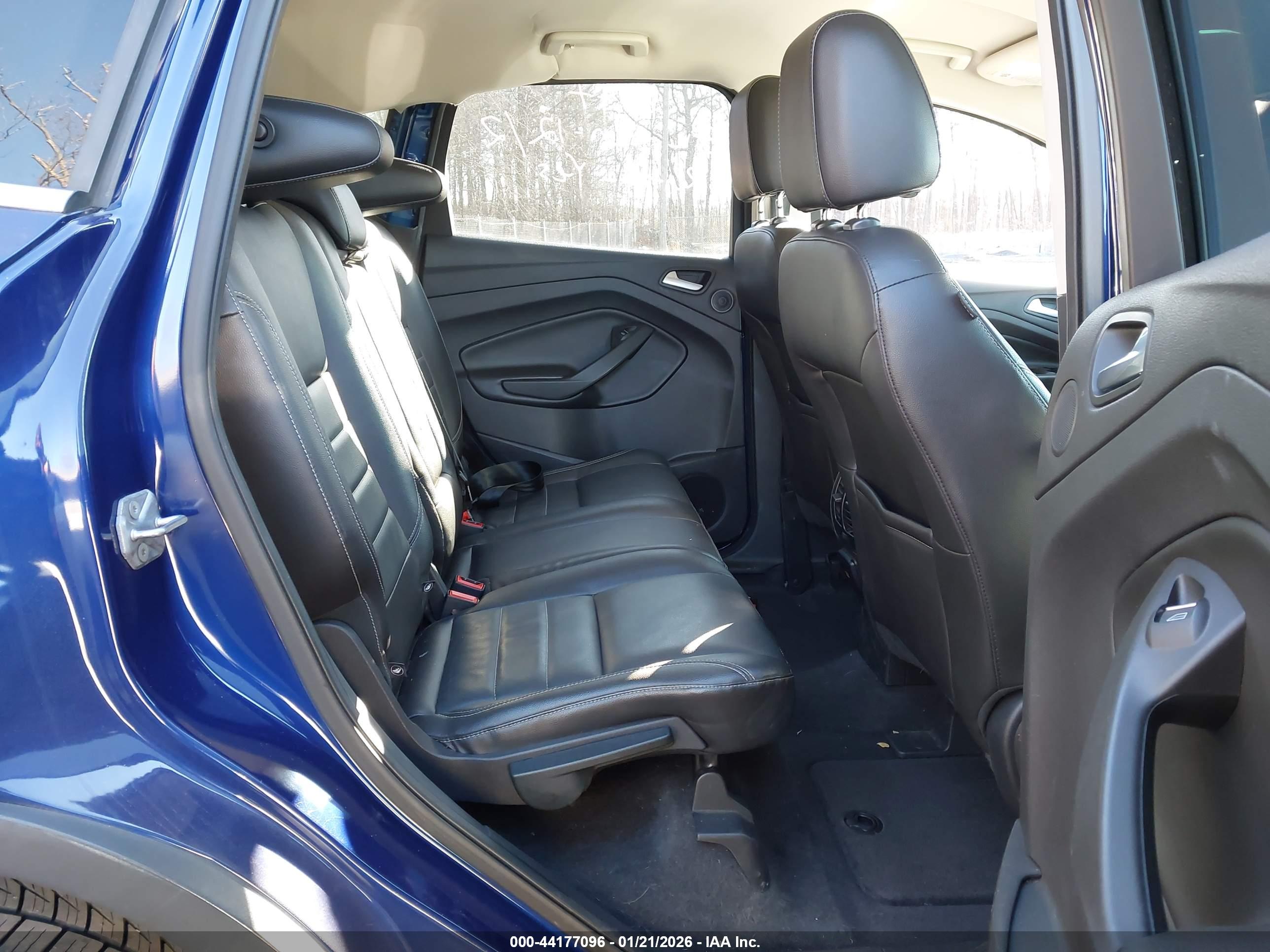FORD ESCAPE image 8