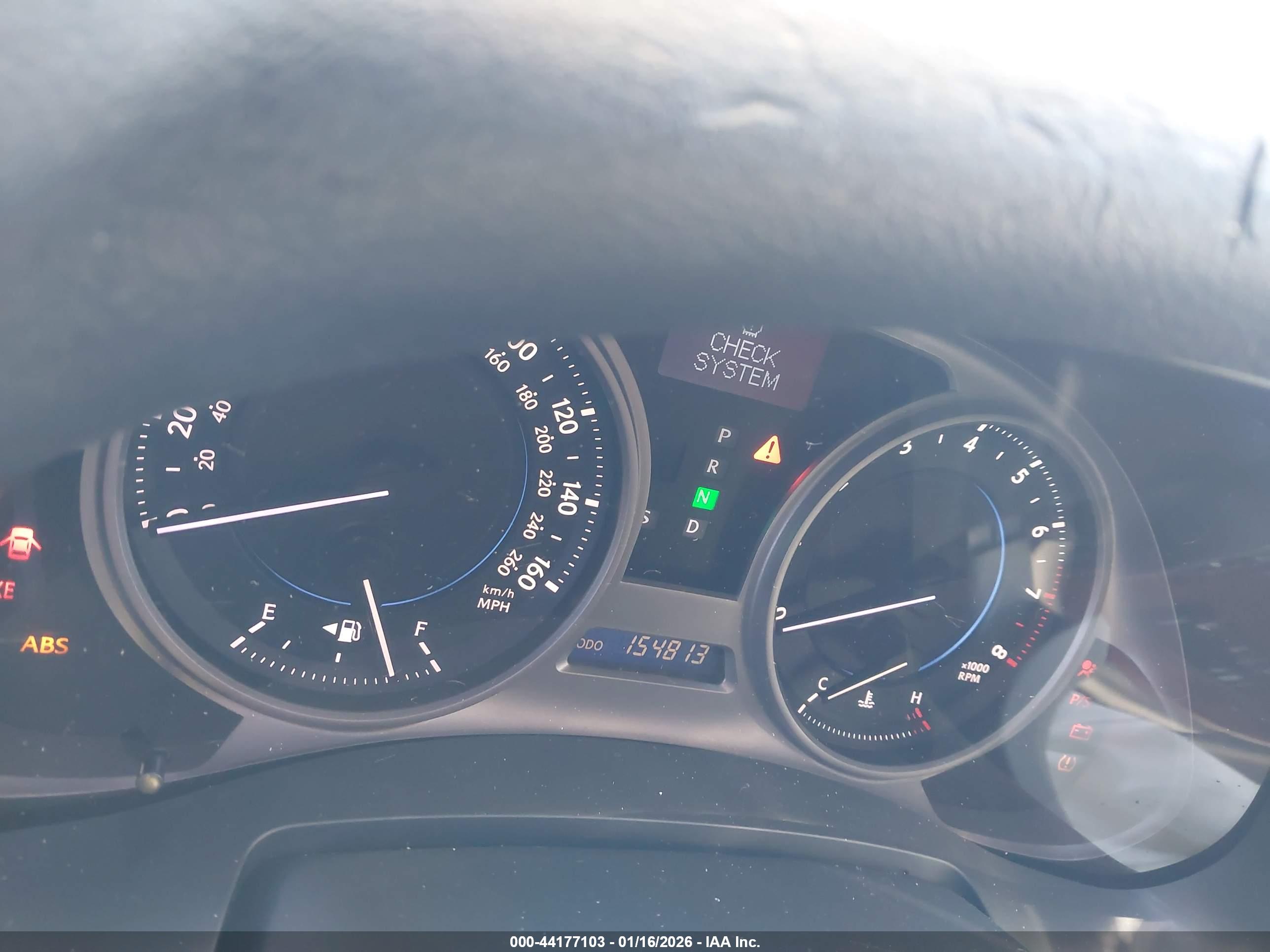 LEXUS IS image 7