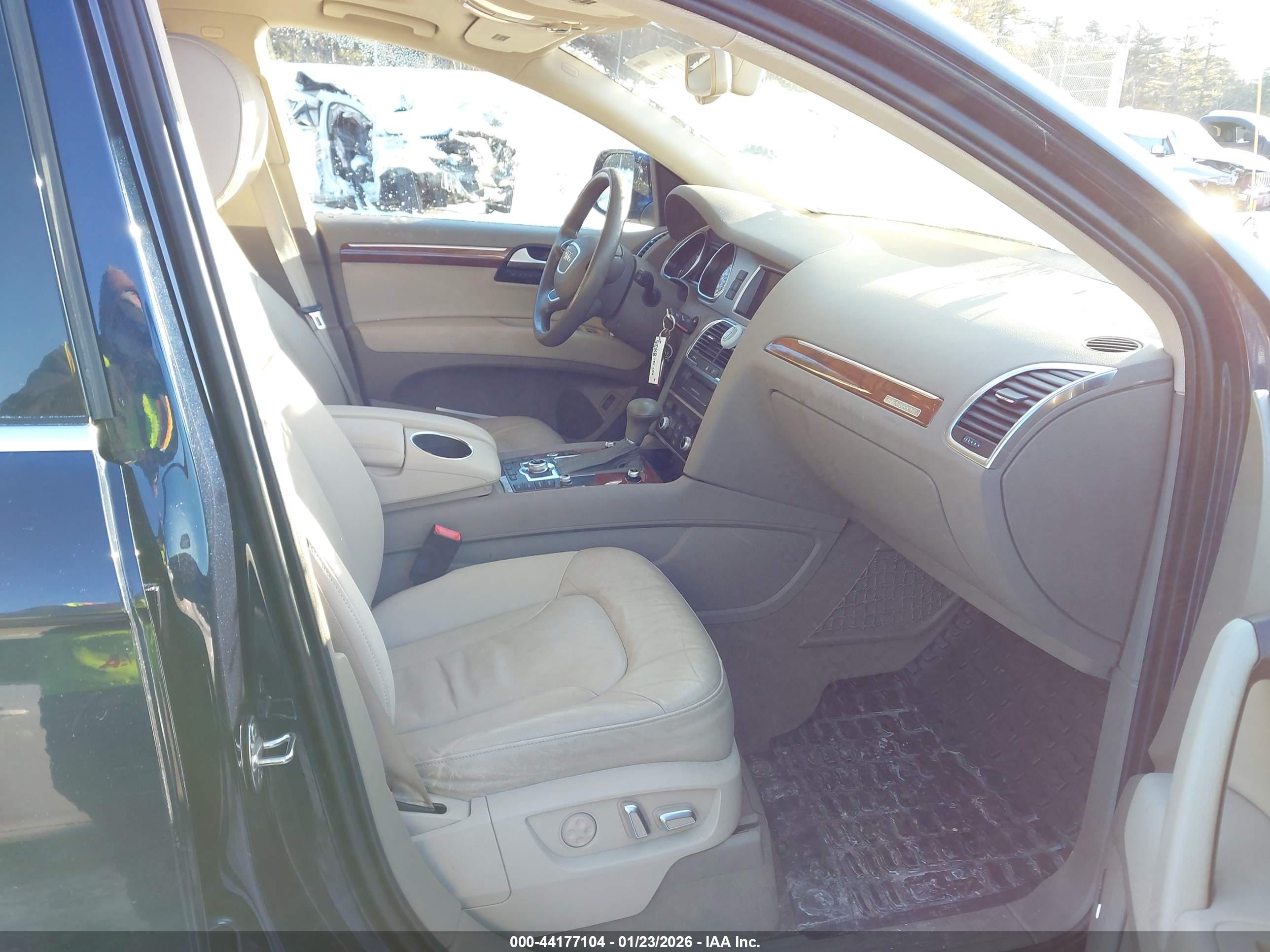 AUDI Q7 image 5