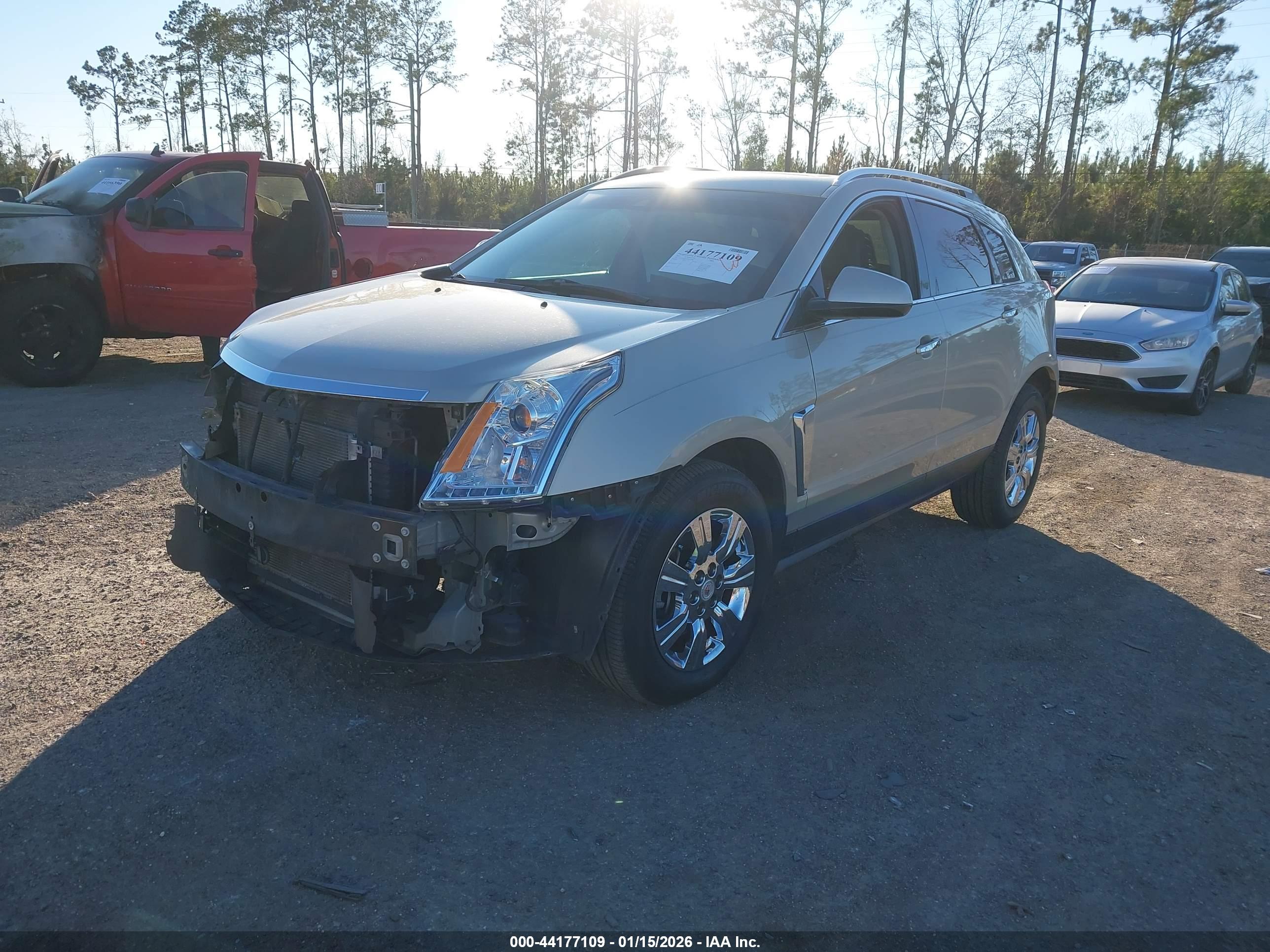 CADILLAC SRX image 2