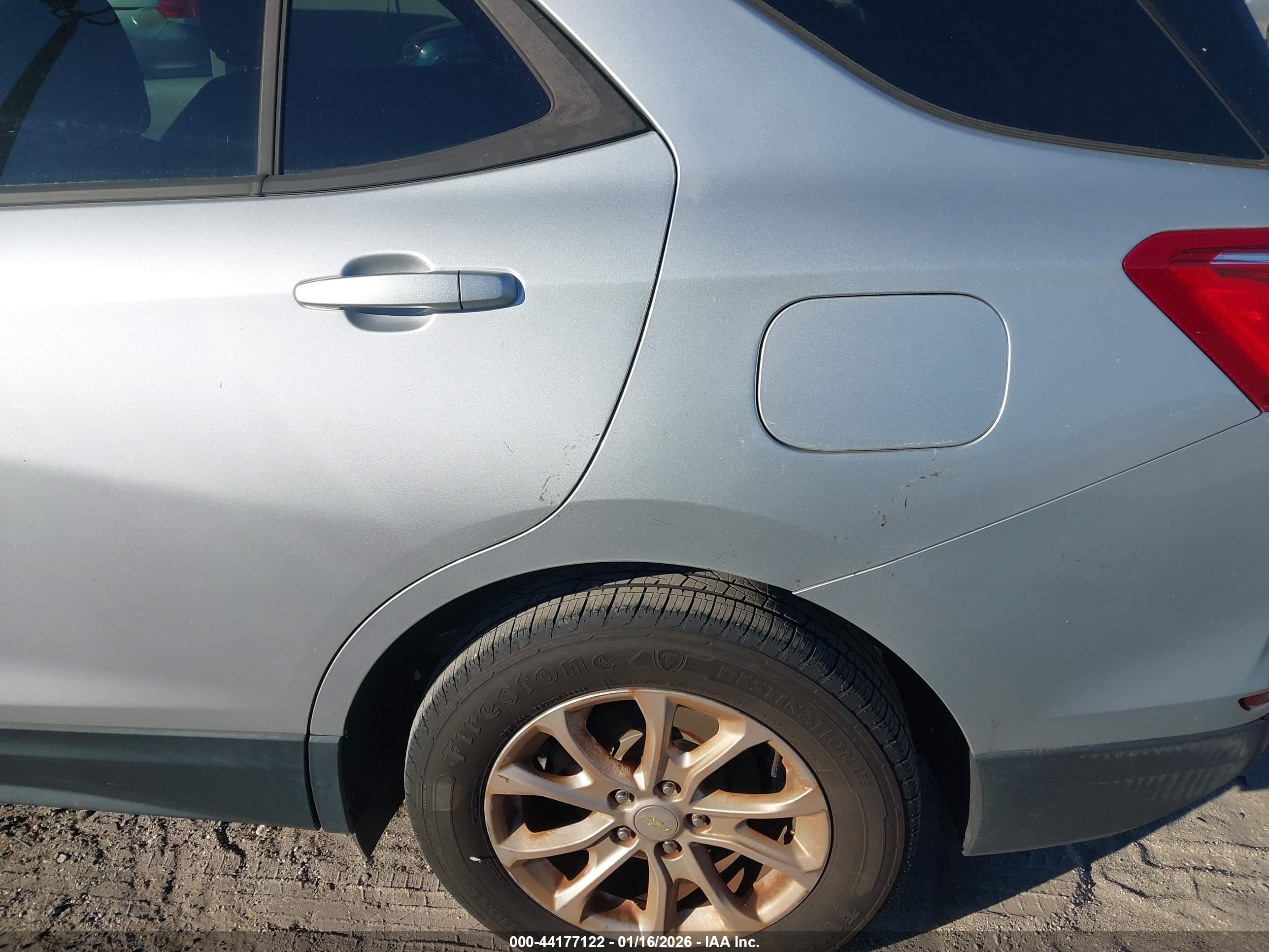 CHEVROLET EQUINOX image 6