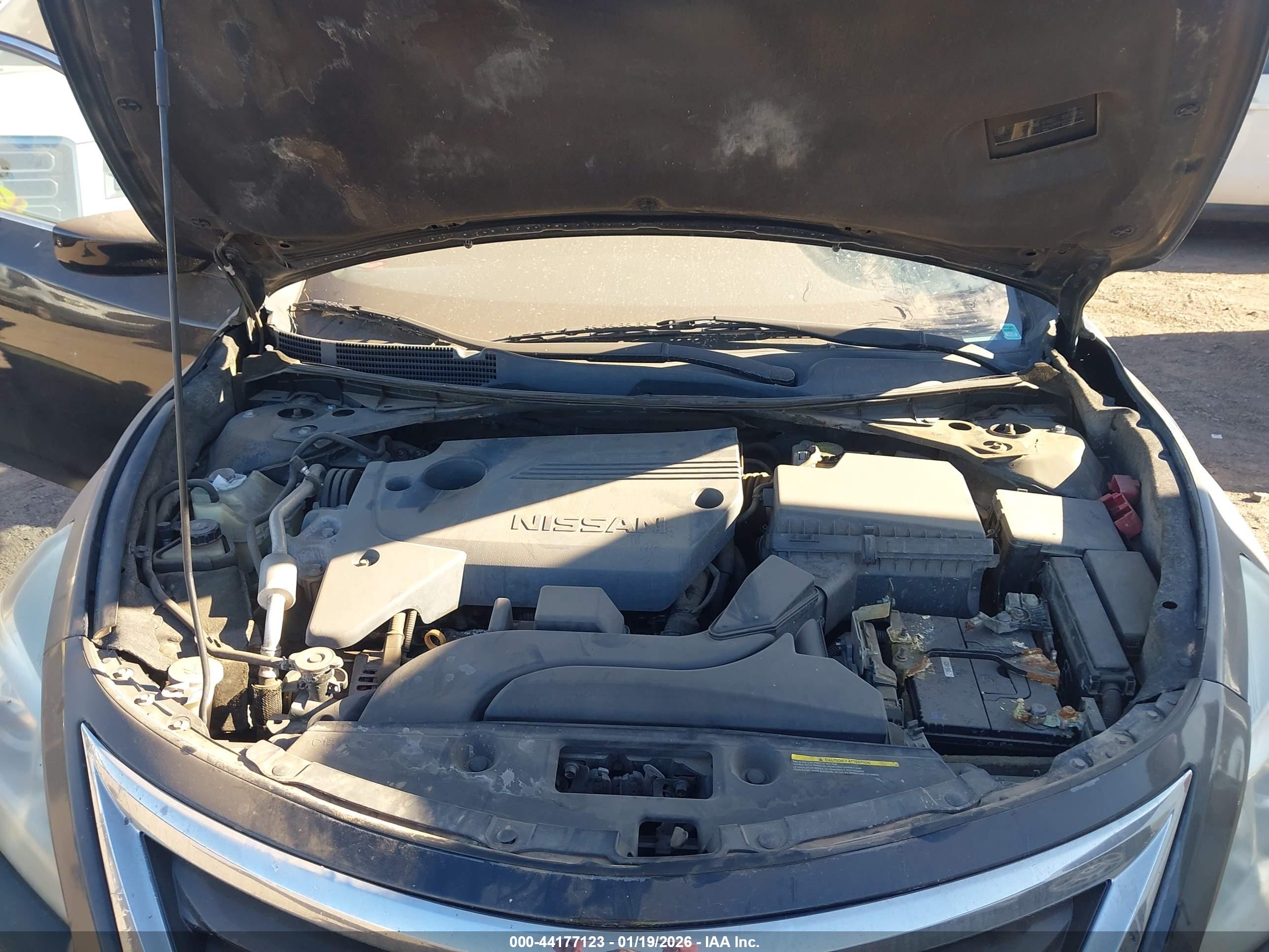 NISSAN ALTIMA image 10